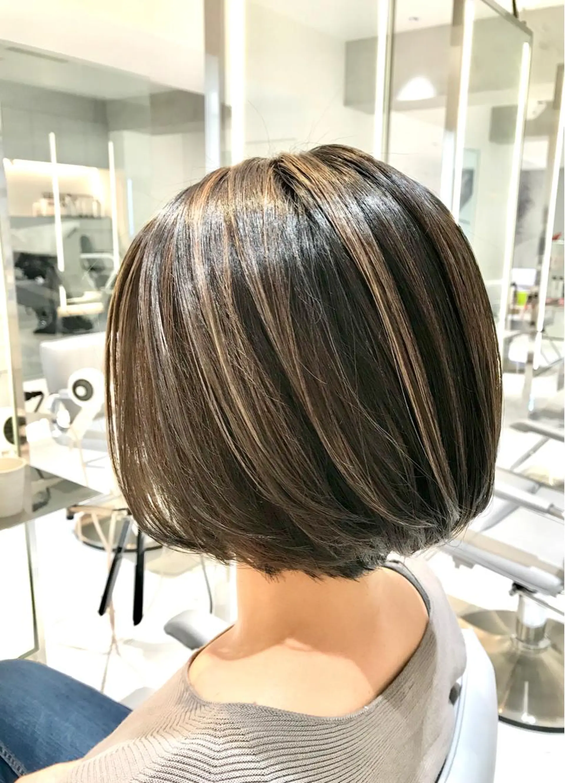 ショート カラー ハイライトカラー 3Dハイライト ハイライト One's~beauty&relax~所属・加藤 憂のヘアスタイル