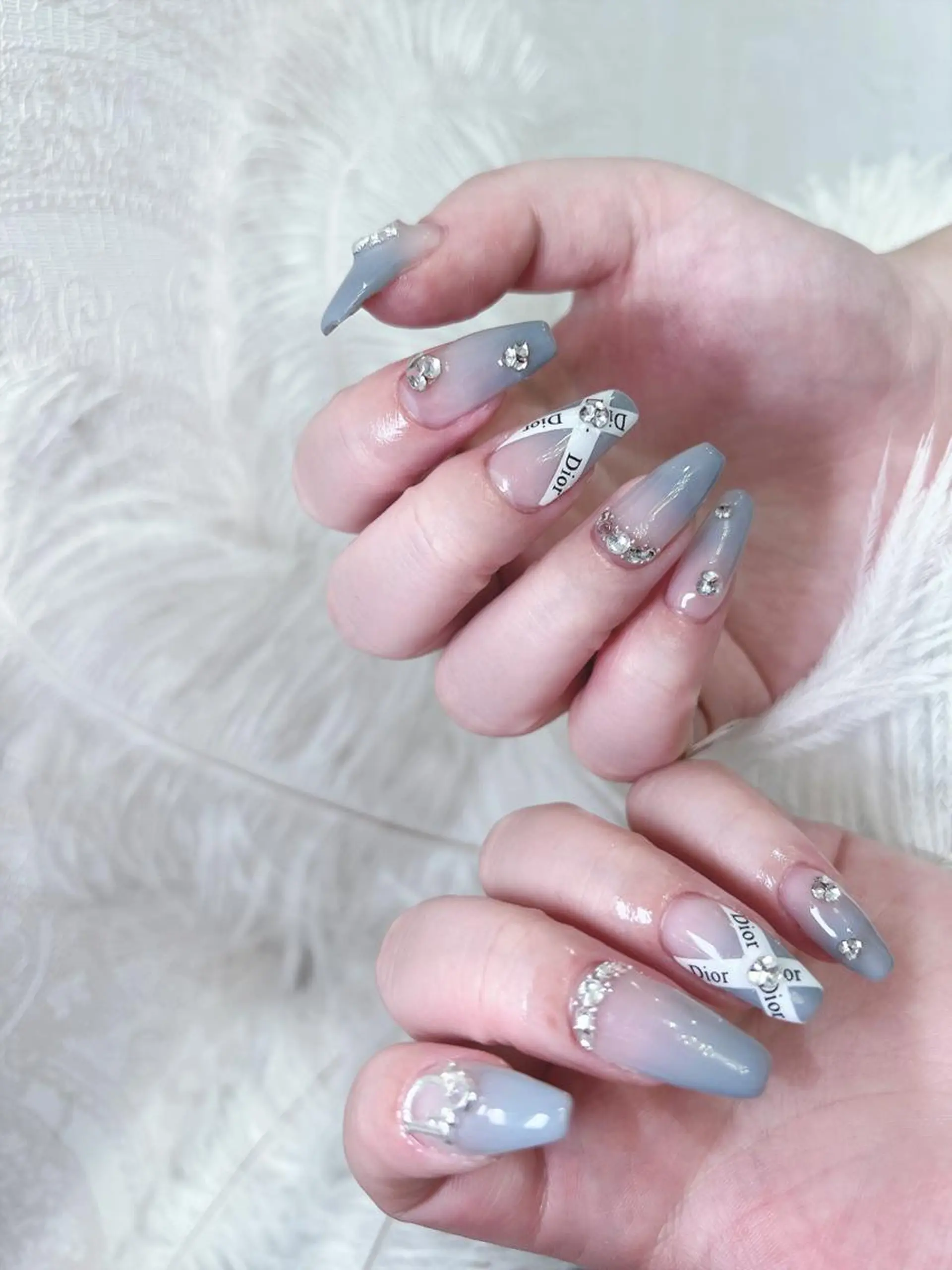 ネイル Ubuntu🎀 ネイルサロン✨のネイルデザイン