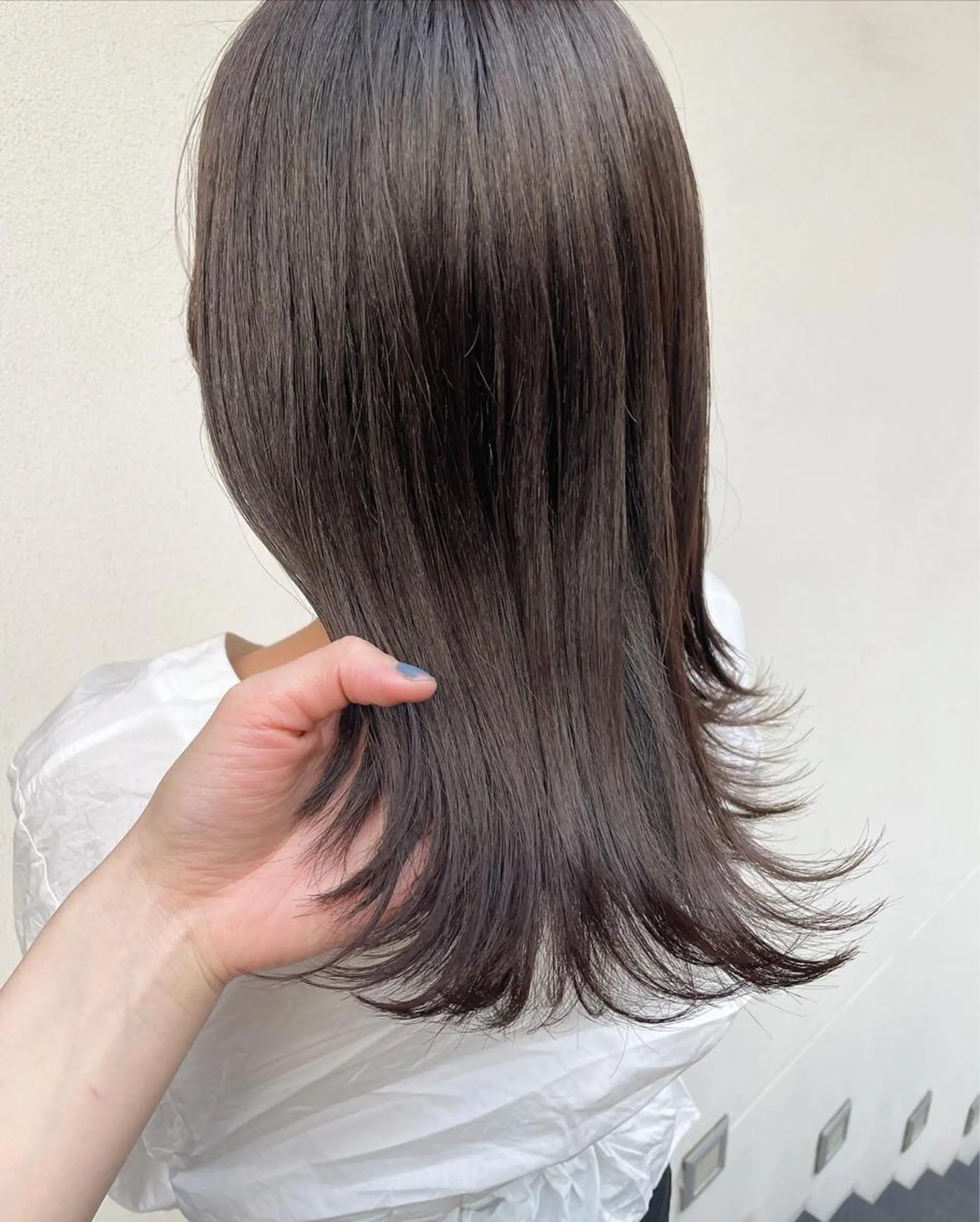 ミディアム カラー グレージュ ラベンダーカラー ラベンダーグレージュ ラベンダーグレー カット ヘアカラー ブリーチなしで透け感 暖色カラーボブaoiのヘアスタイル