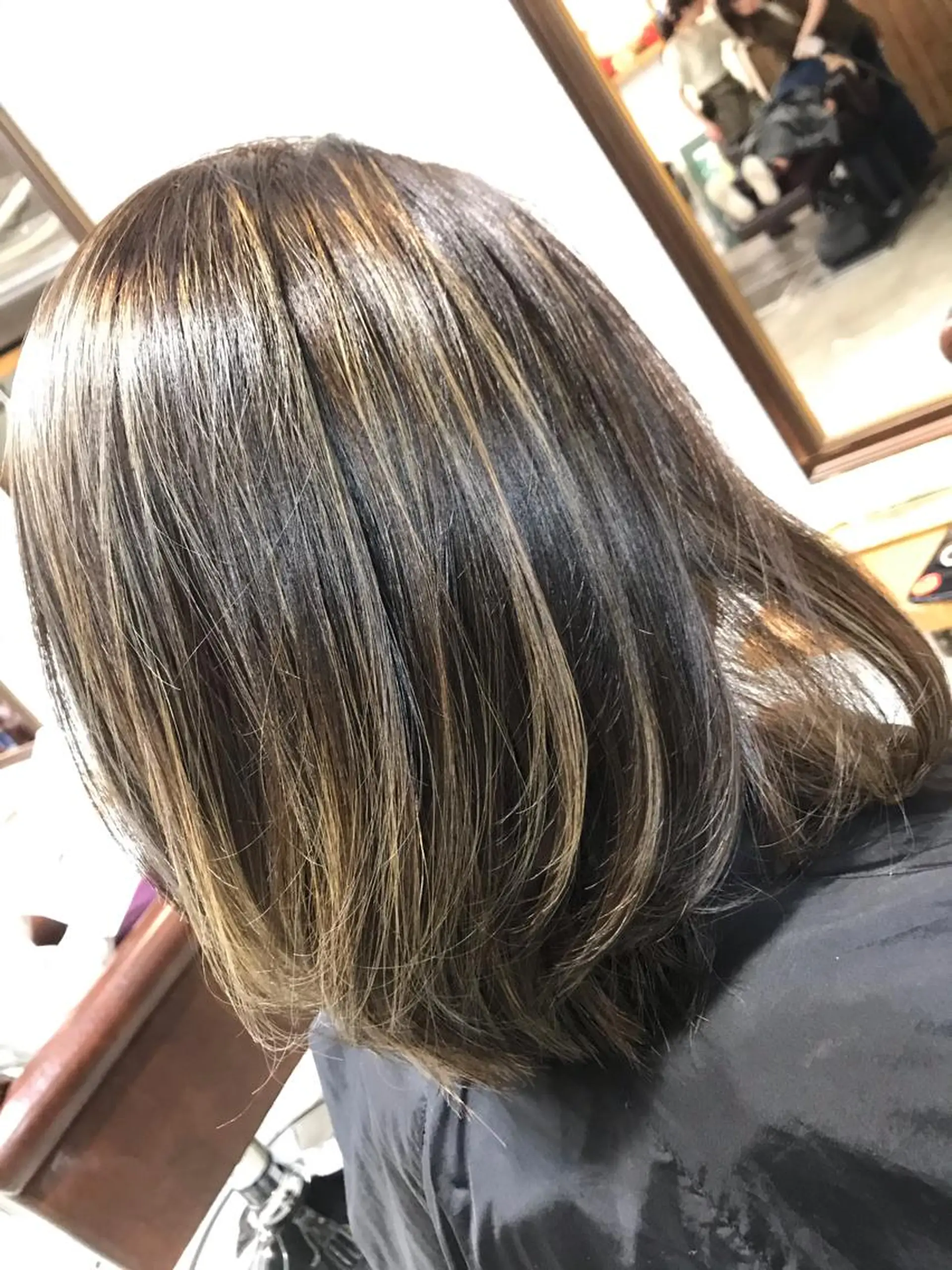 ミディアム カラー パーマ ヘアアレンジ メンズ キッズ メンズハイライト ハイライトカラー ハイライト ストレートパーマ Forest. -髪質改善-のヘアスタイル