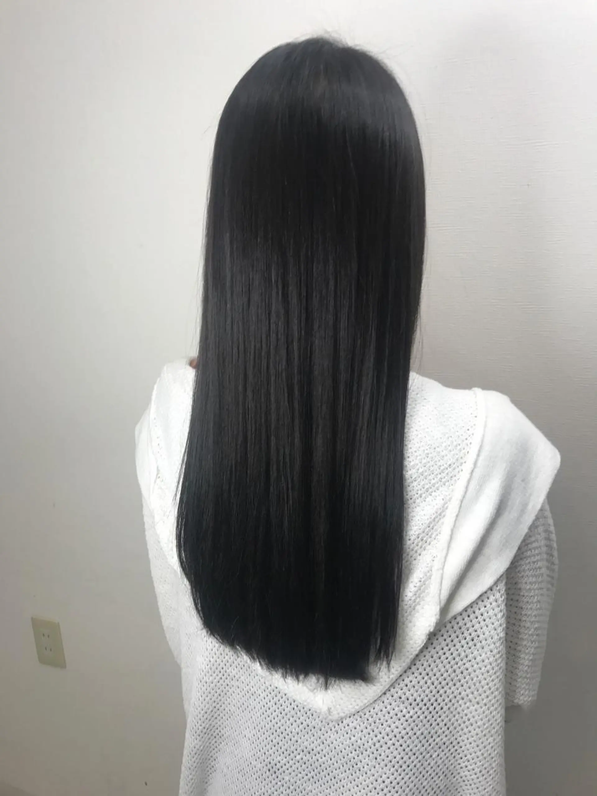 ロング カラー 髪質改善 トリートメント 白髪ぼかし、剥がし 富田隼仁のヘアスタイル