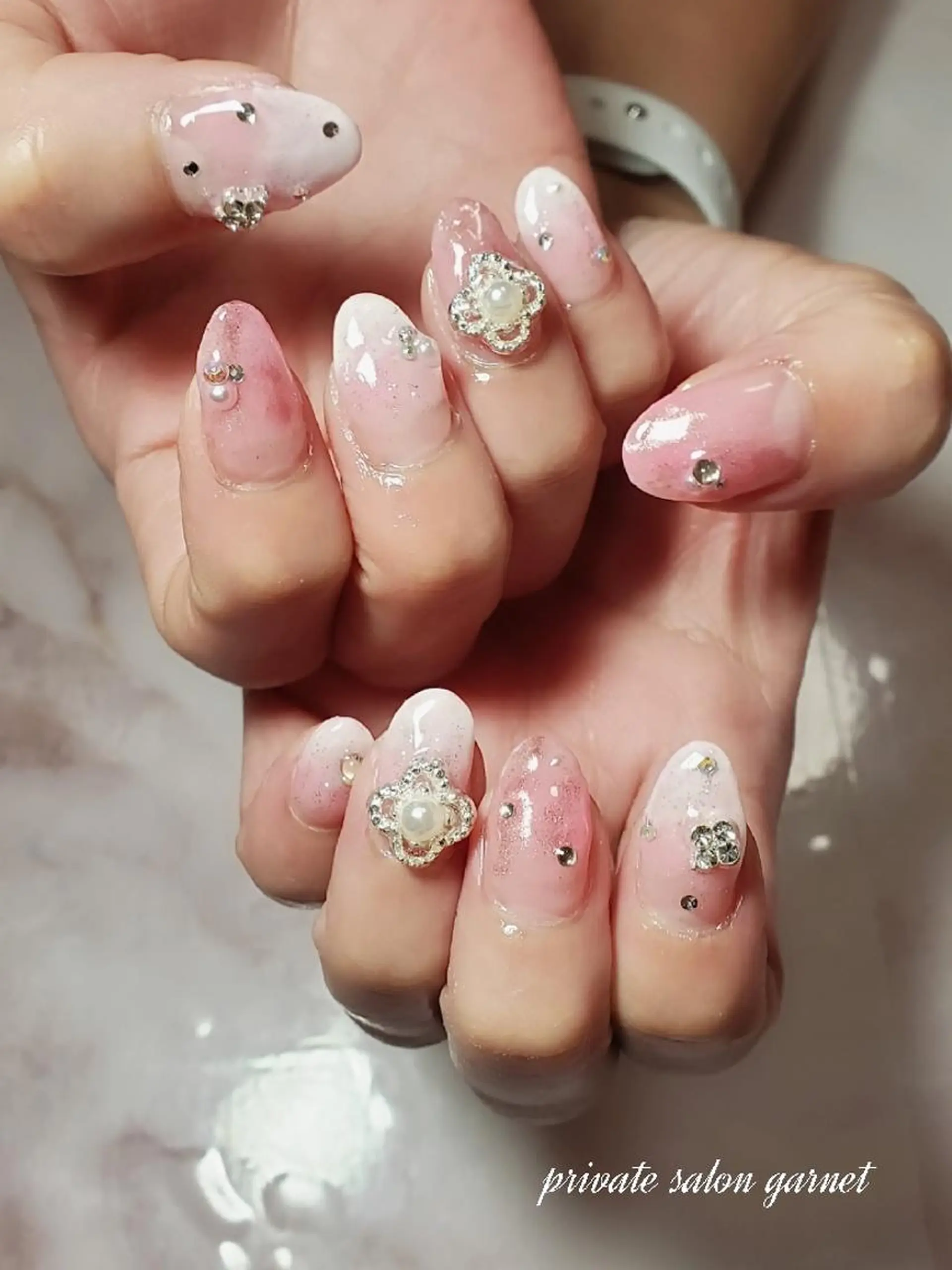 ネイル チークネイル ワンホンネイル Garnet nailのネイルデザイン