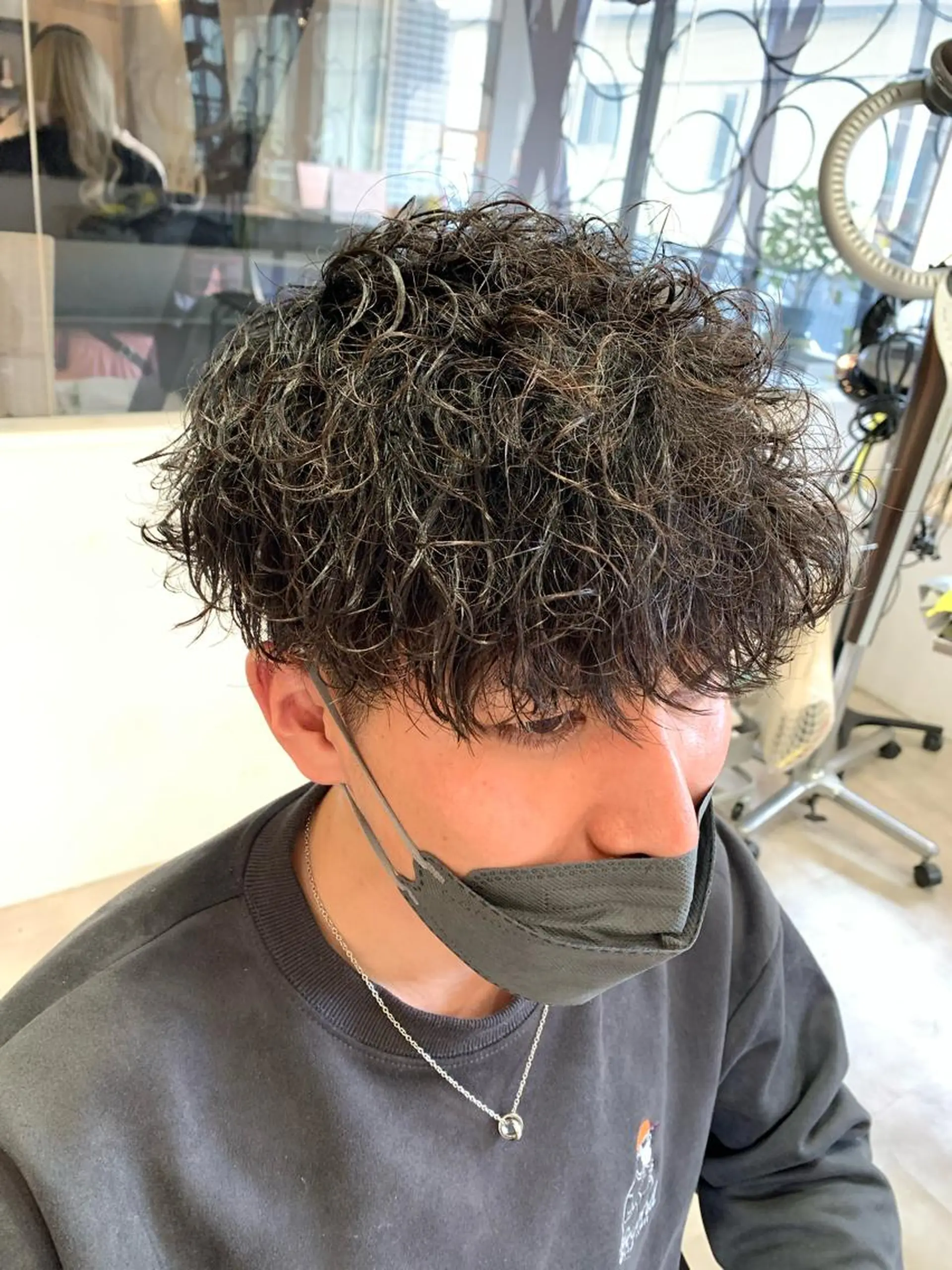 ショート メンズ マッシュ 波巻きパーマ ショートヘア メンズパーマ/難波/ 心斎橋　室園亮佑のヘアスタイル