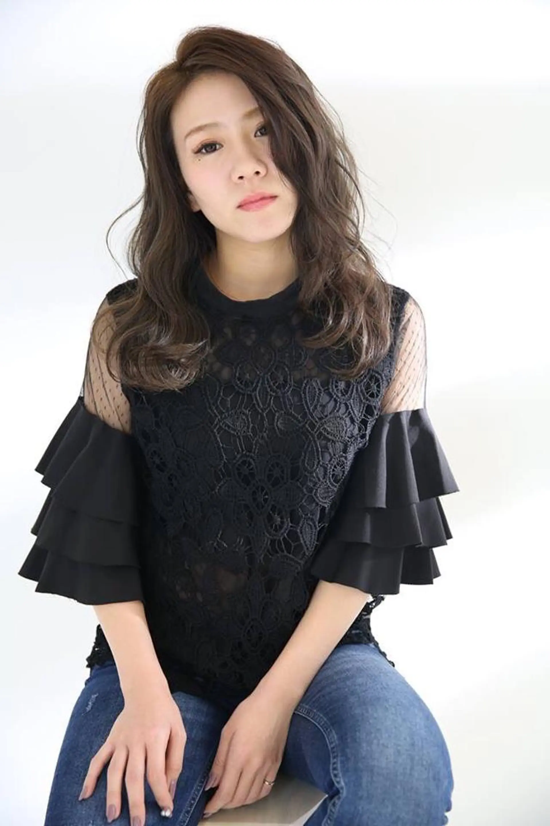 セミロング ブリーチなしダブル/ レイヤーカット 小棹のヘアスタイル