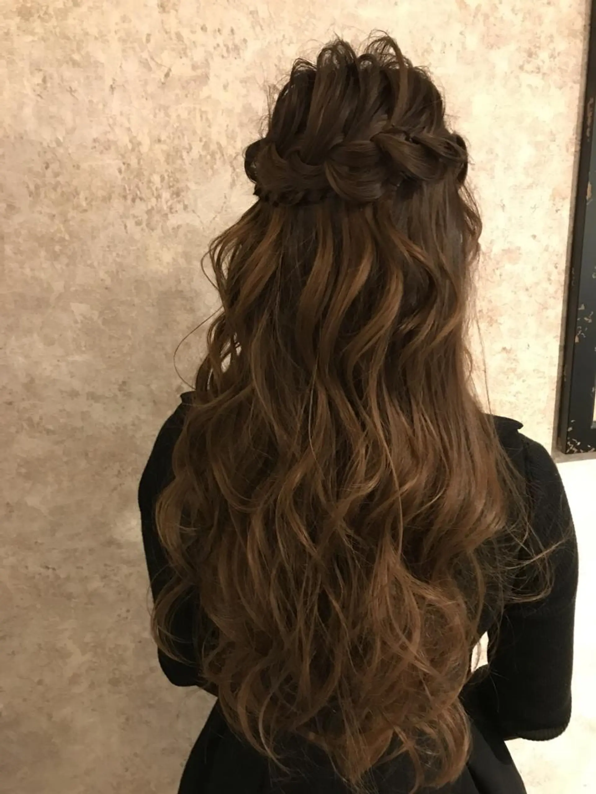 ミディアム due hair 京都駅前店 MILBON オージュア認定サロン【デューヘアー】所属・ハイトーンブリーチ 土坂　由志【京都】のヘアスタイル