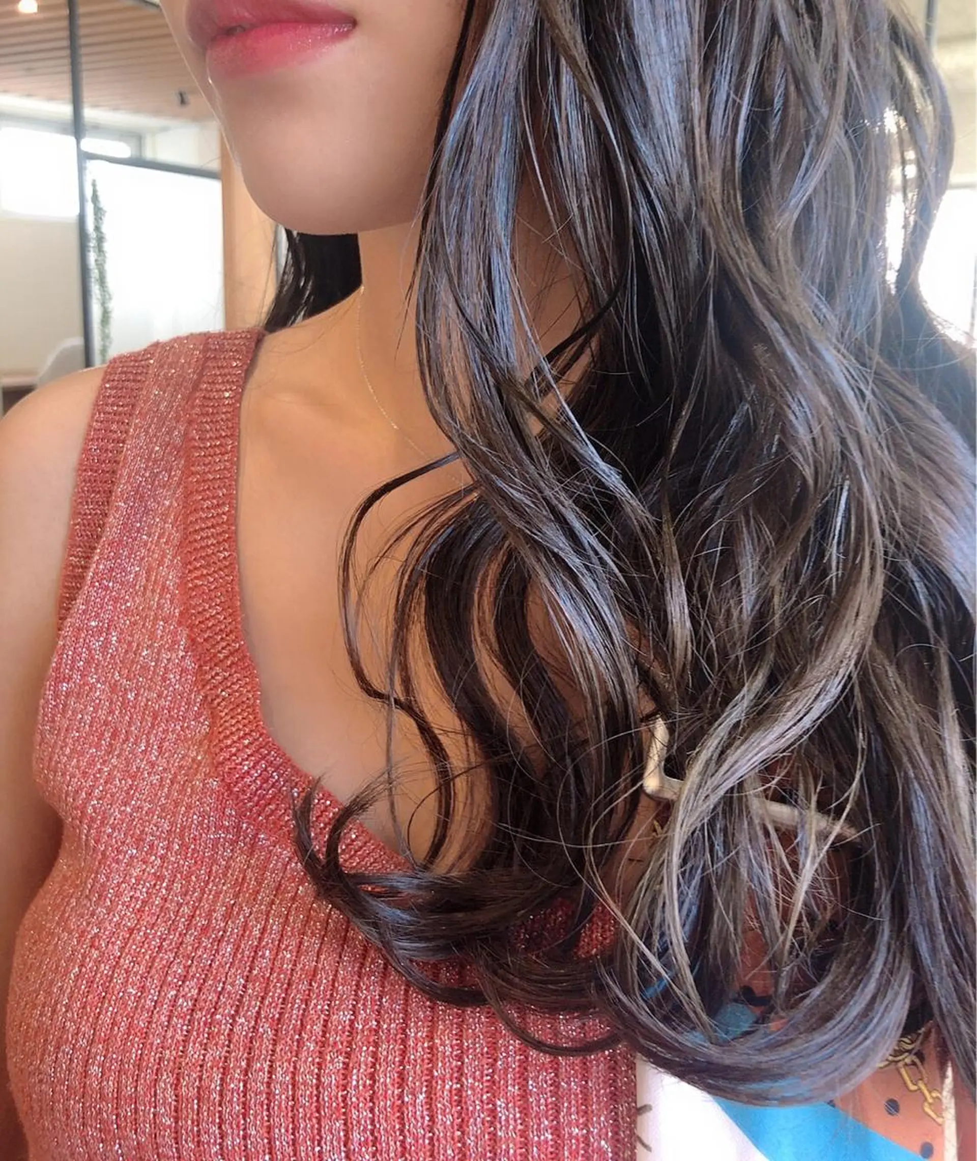 ロング カラー Ate by little所属・青木 梢のヘアスタイル