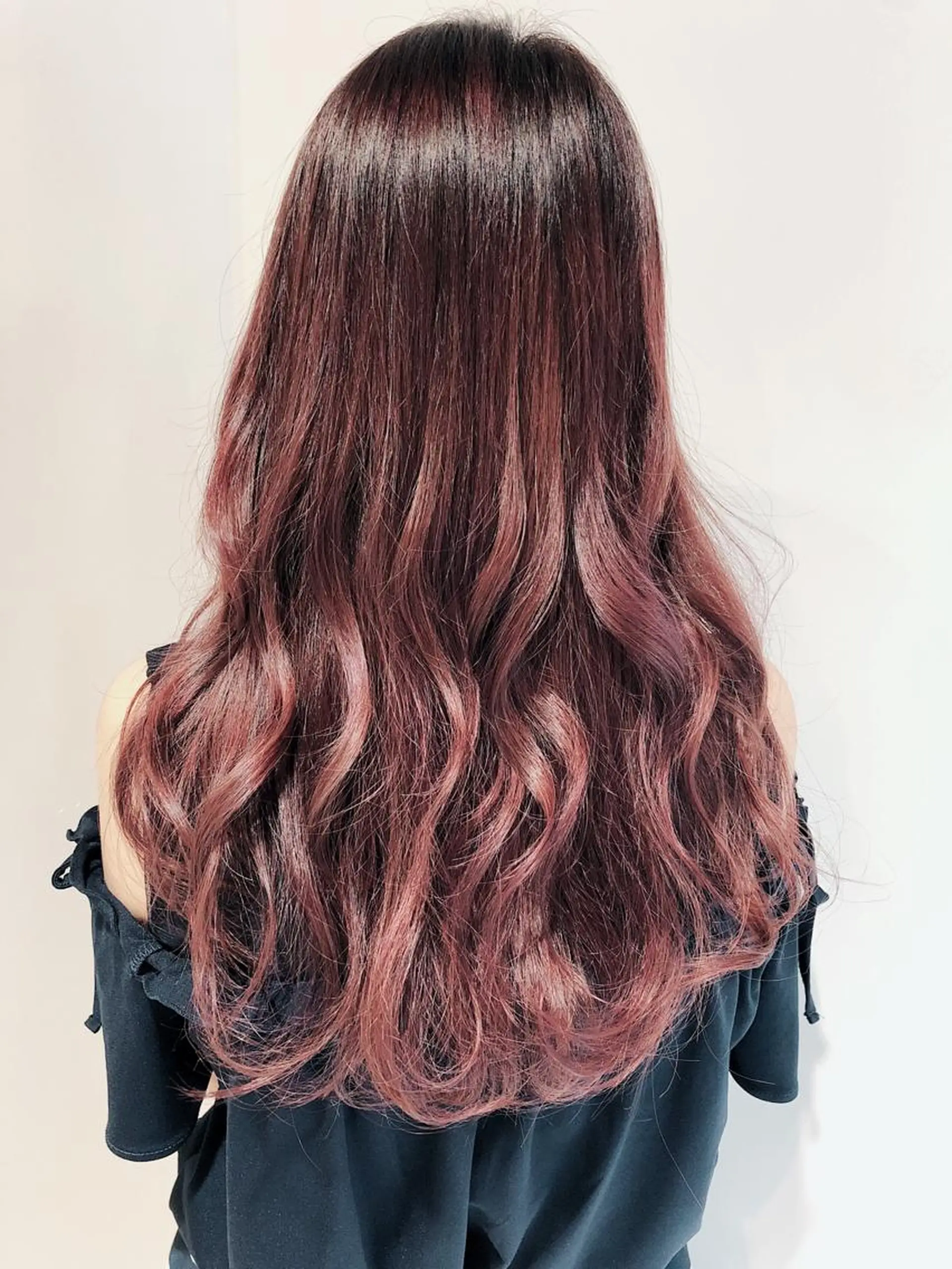 ロング カラー グラデーションカラー レッドカラー aimée/ まつ毛&眉毛サロンの眉毛・アイブロウイメージ