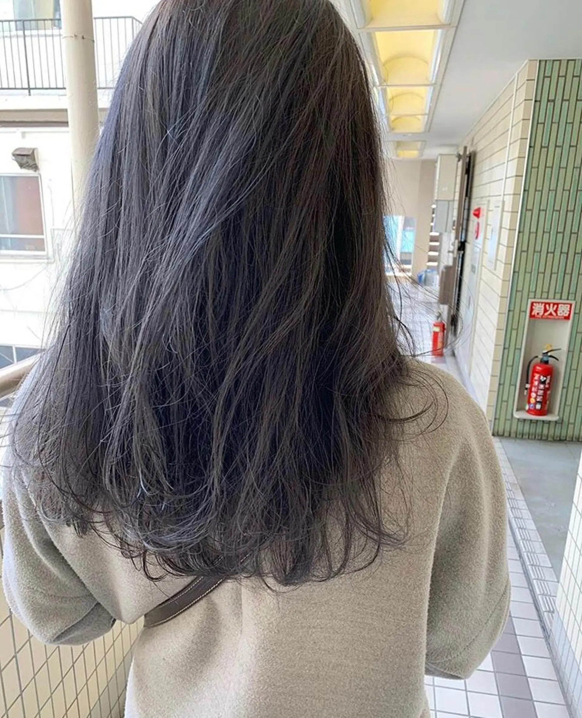 ロング カラー アディクシーカラー 透明感カラー グレージュ パーマ美容師 hanaのヘアスタイル