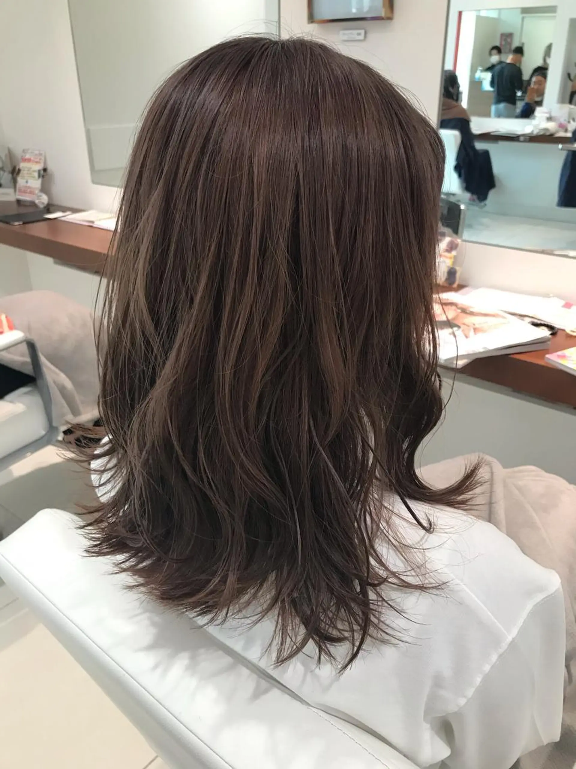 セミロング カラー アッシュ 透明感カラー ミルクティーアッシュ カットモデル大募集✨ ✨BASSA保谷店✨のヘアスタイル