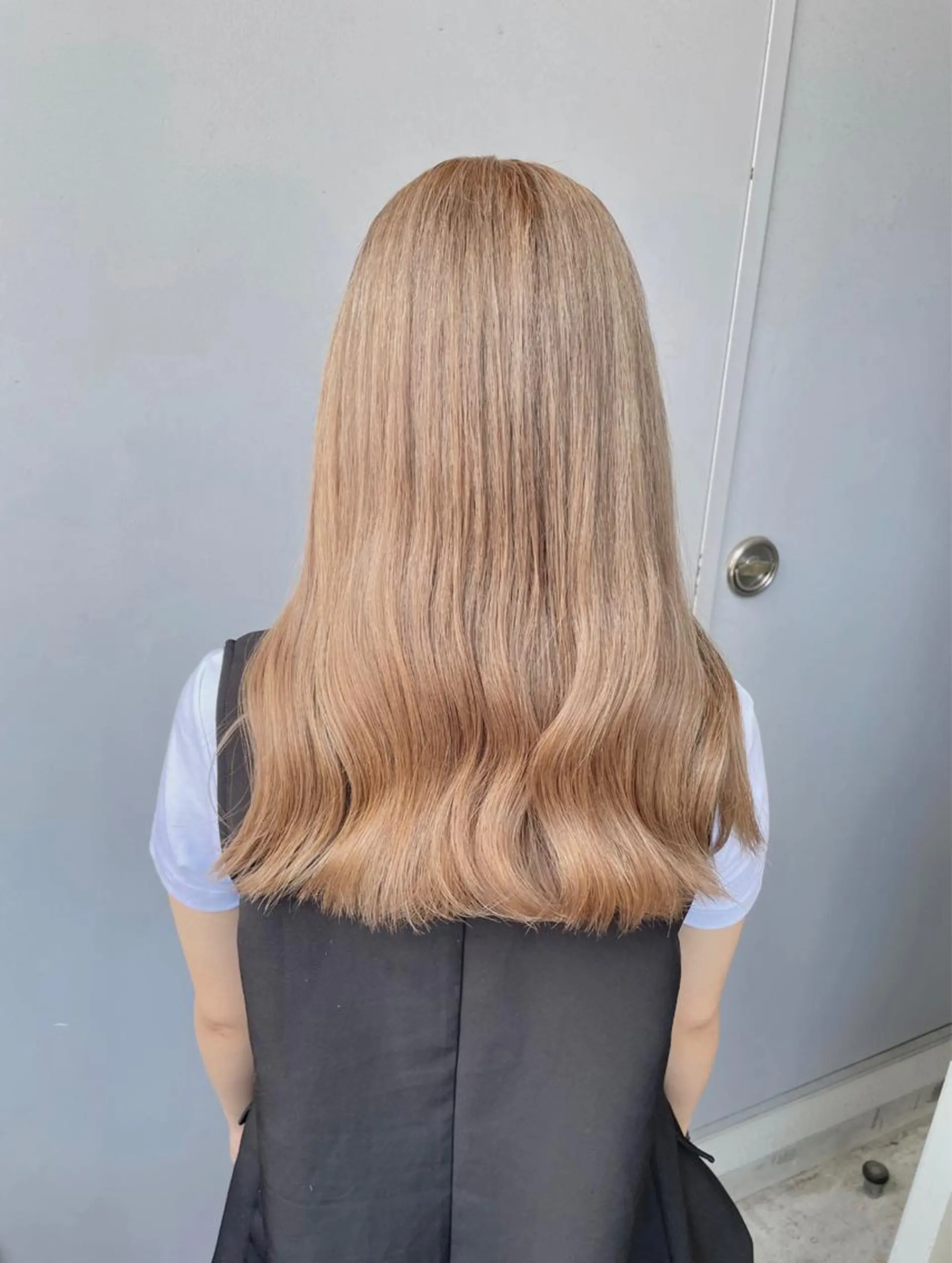 ロング カラー ヘアカラー トリートメント ヘッドスパ ヘアセット ベージュカラー💖 やすひろのヘアスタイル