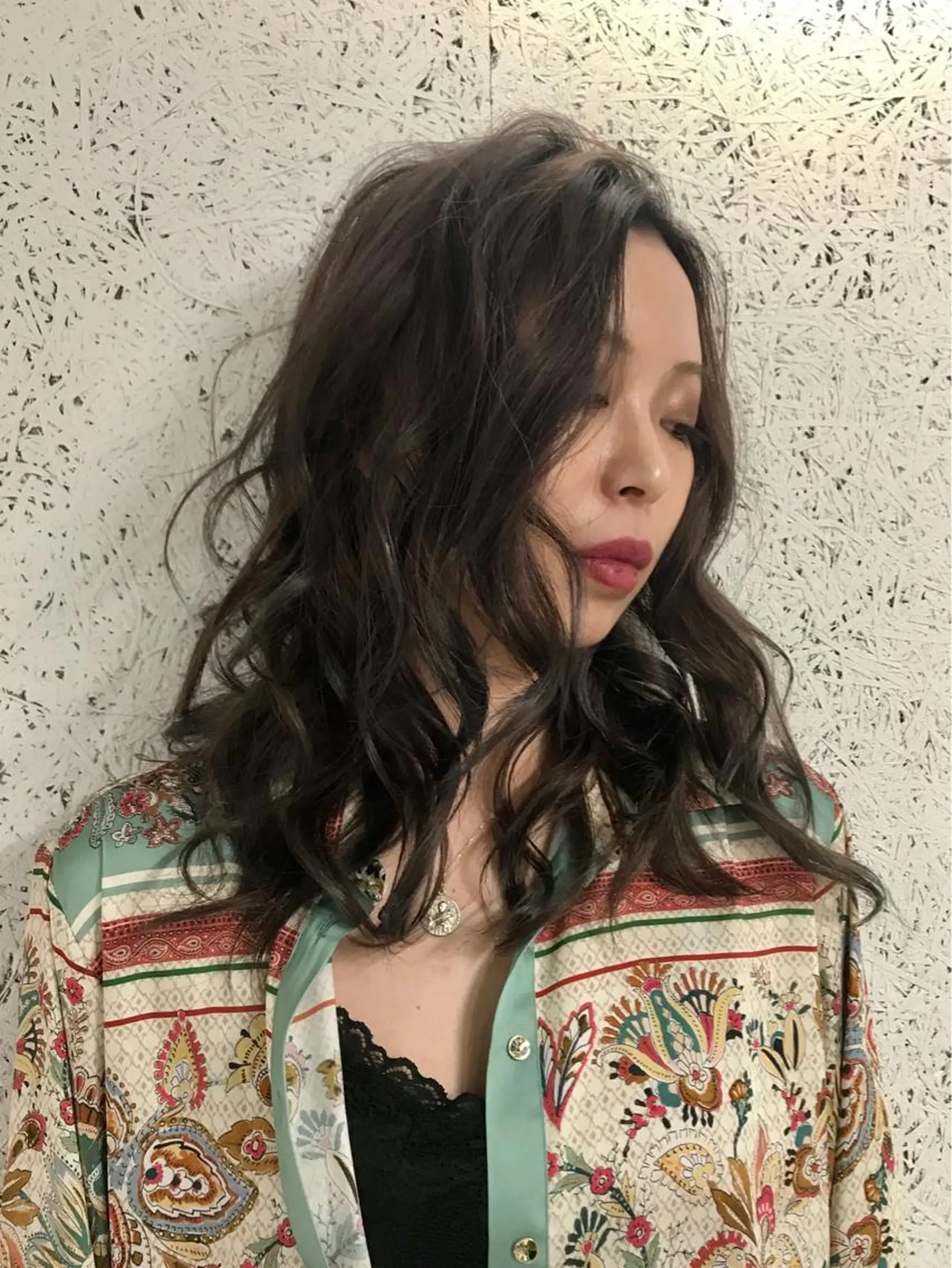 セミロング カラー steed tokyo所属・KOOKI スティードトーキョーのヘアスタイル