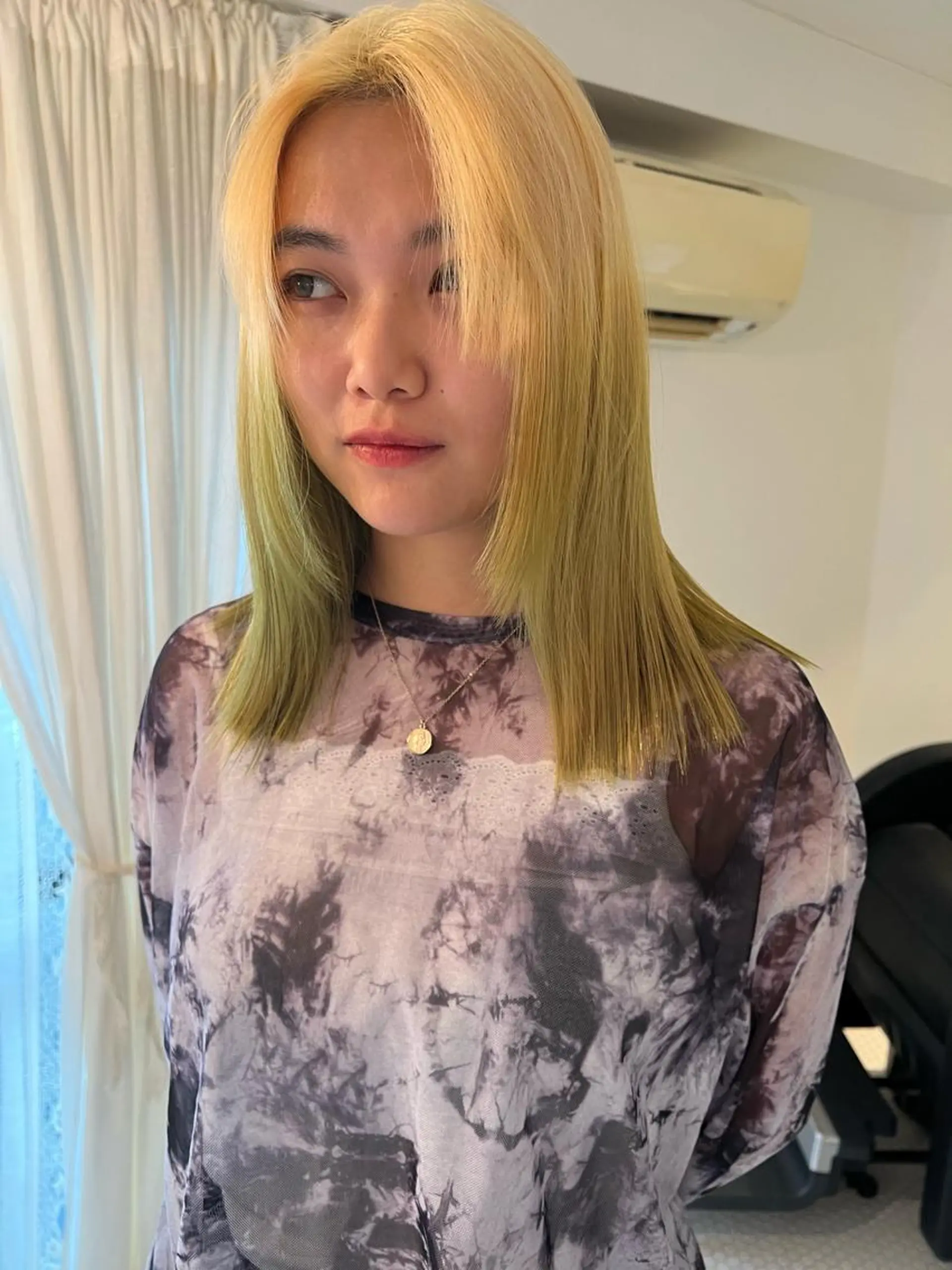 カラー ヘアカラー ブリーチカラー🎀 韓国風/寺門美優のヘアスタイル