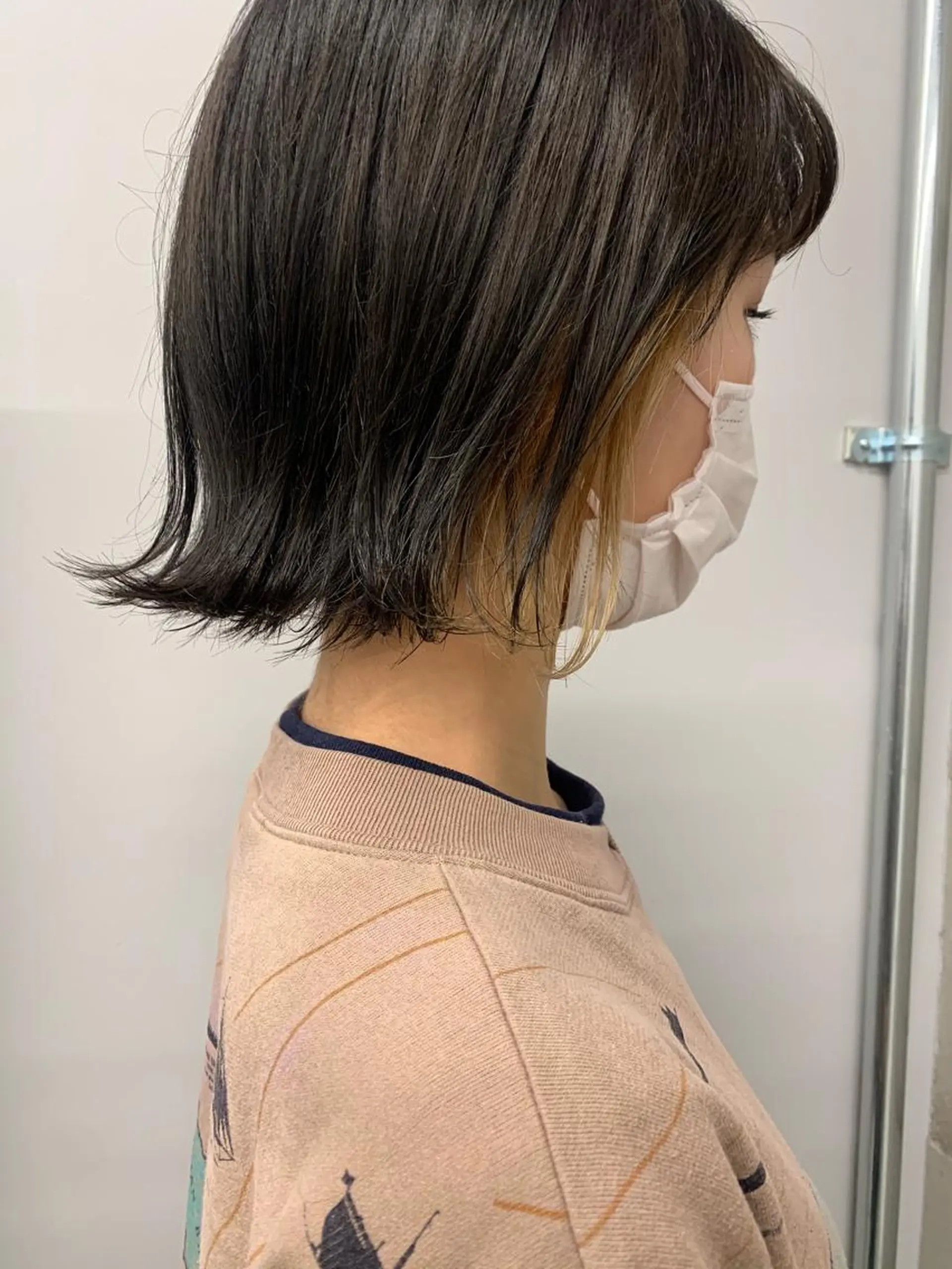 ショート カラー 透明感/オリーブ/ グレージュ/YUKAのヘアスタイル