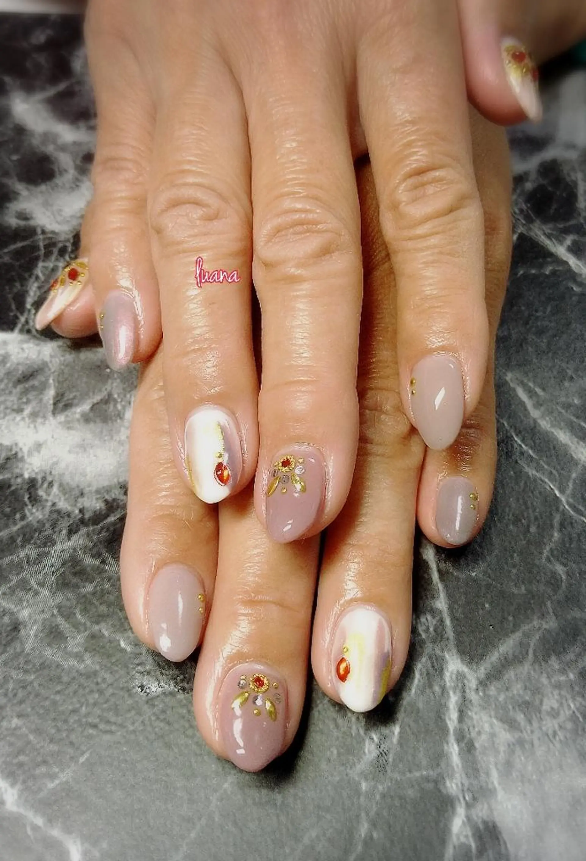 ネイル LUANA  TAKAHASHIのネイルデザイン