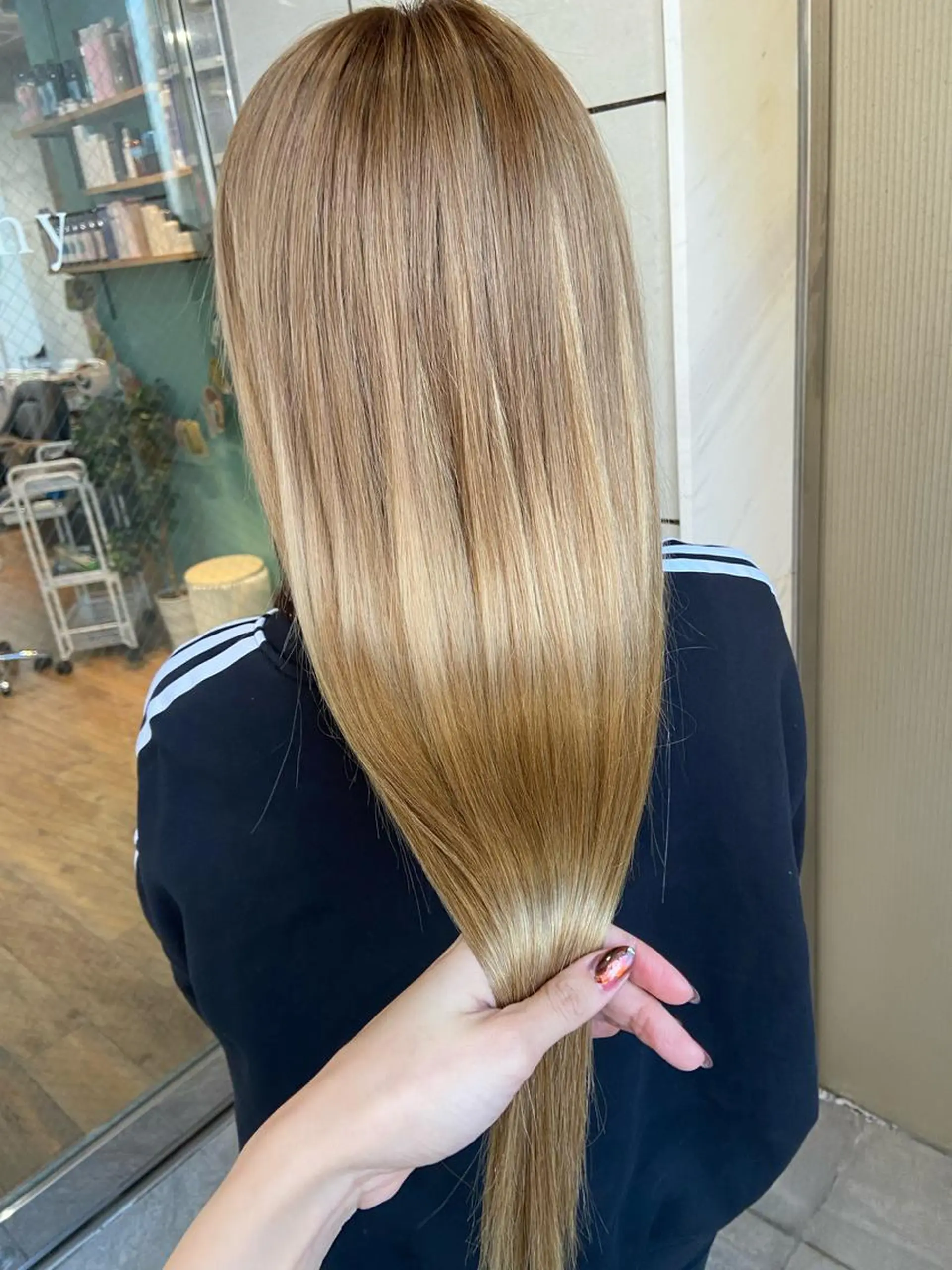 ロング カラー ヘアカラー エクステ 🧸プルエクステ❤︎ ネイルKAO🧸のヘアスタイル