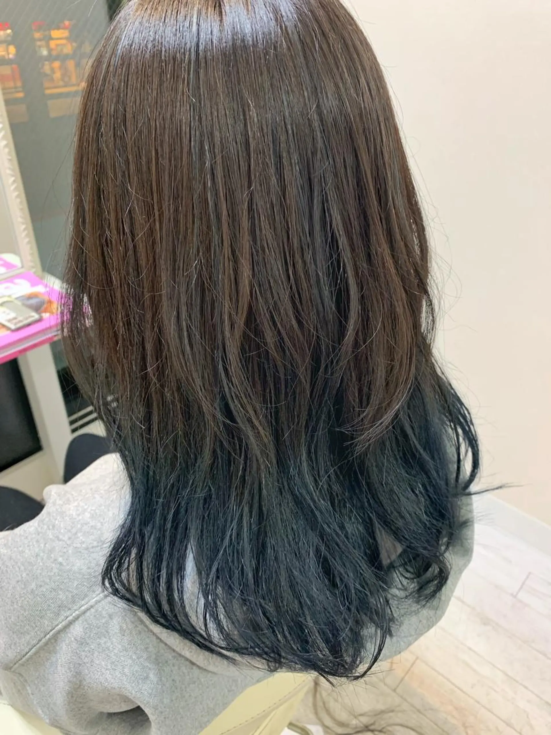 ロング カラー グラデーションカラー マルナ本店 ペコのヘアスタイル