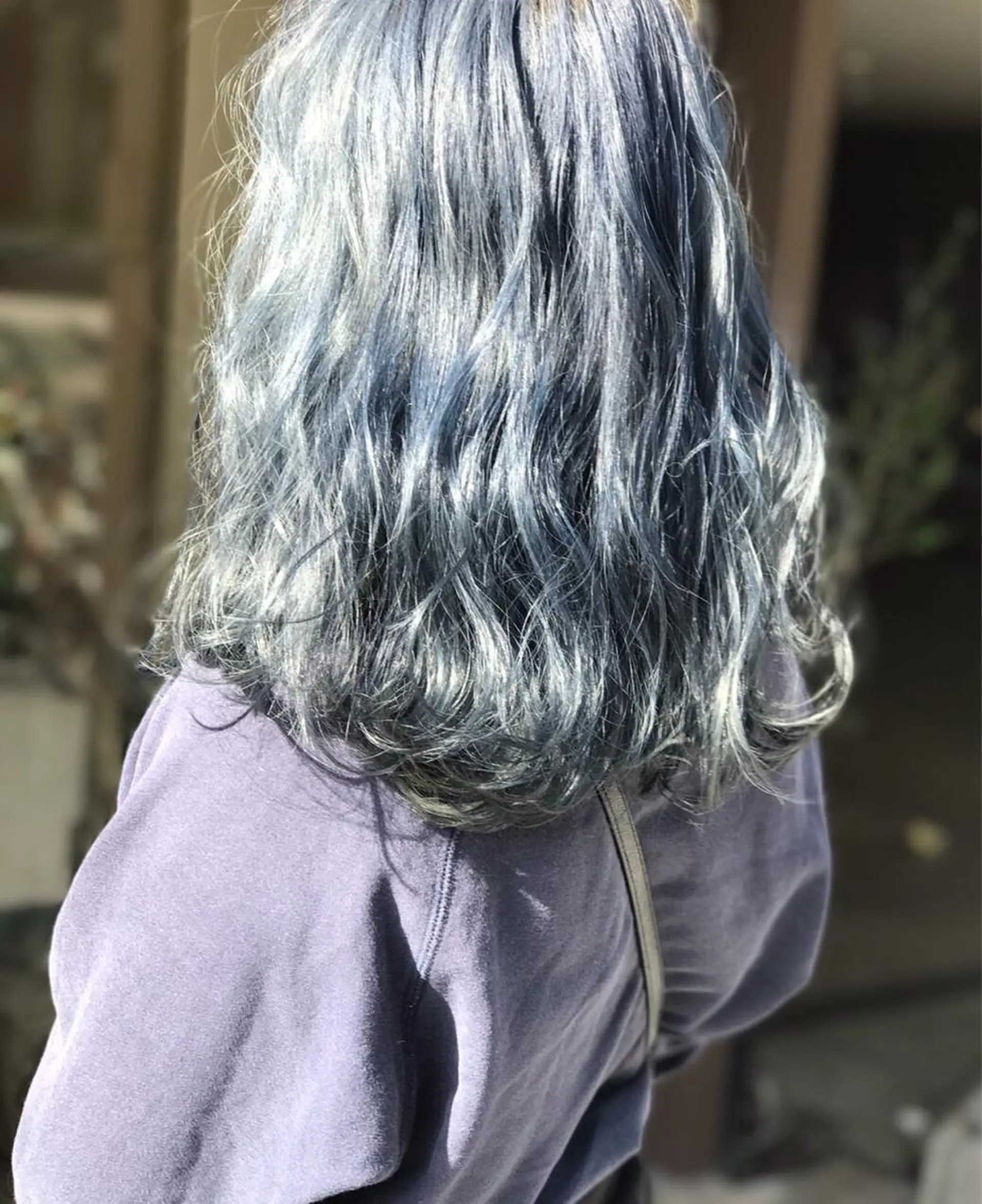 セミロング カラー 服部 樹季のヘアスタイル