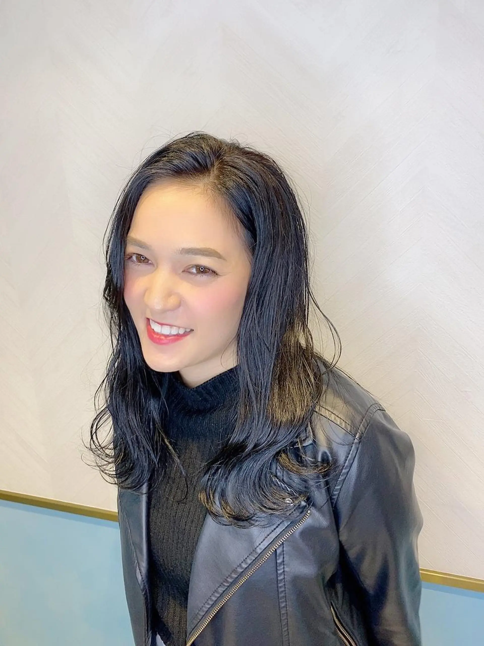 セミロング カット ヘアカラー トリートメント lond strada所属・🌟モテ髪ショート 🌟店長　津賀涼のヘアスタイル