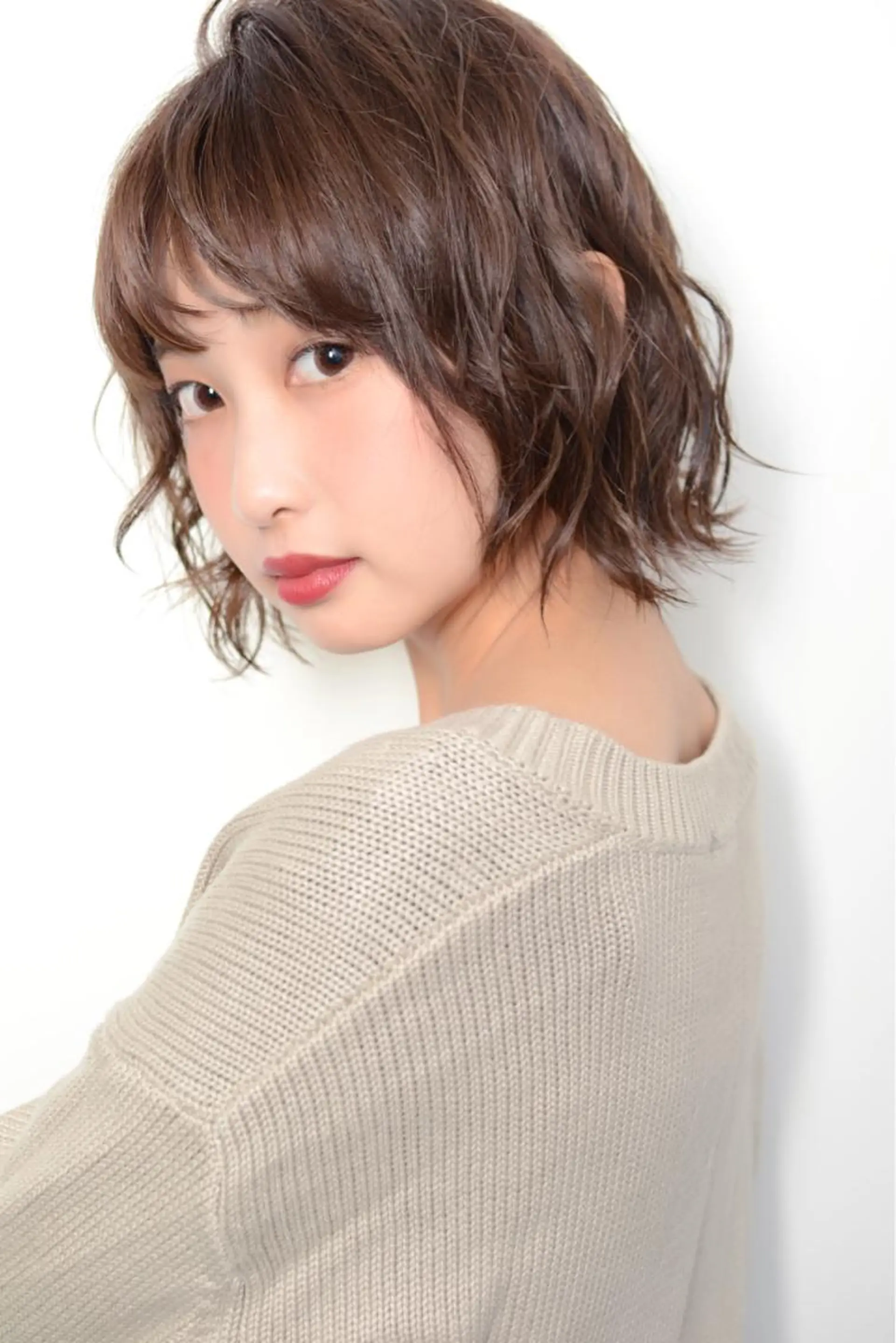 ミディアム カラー ボブ 榎園 由美のヘアスタイル