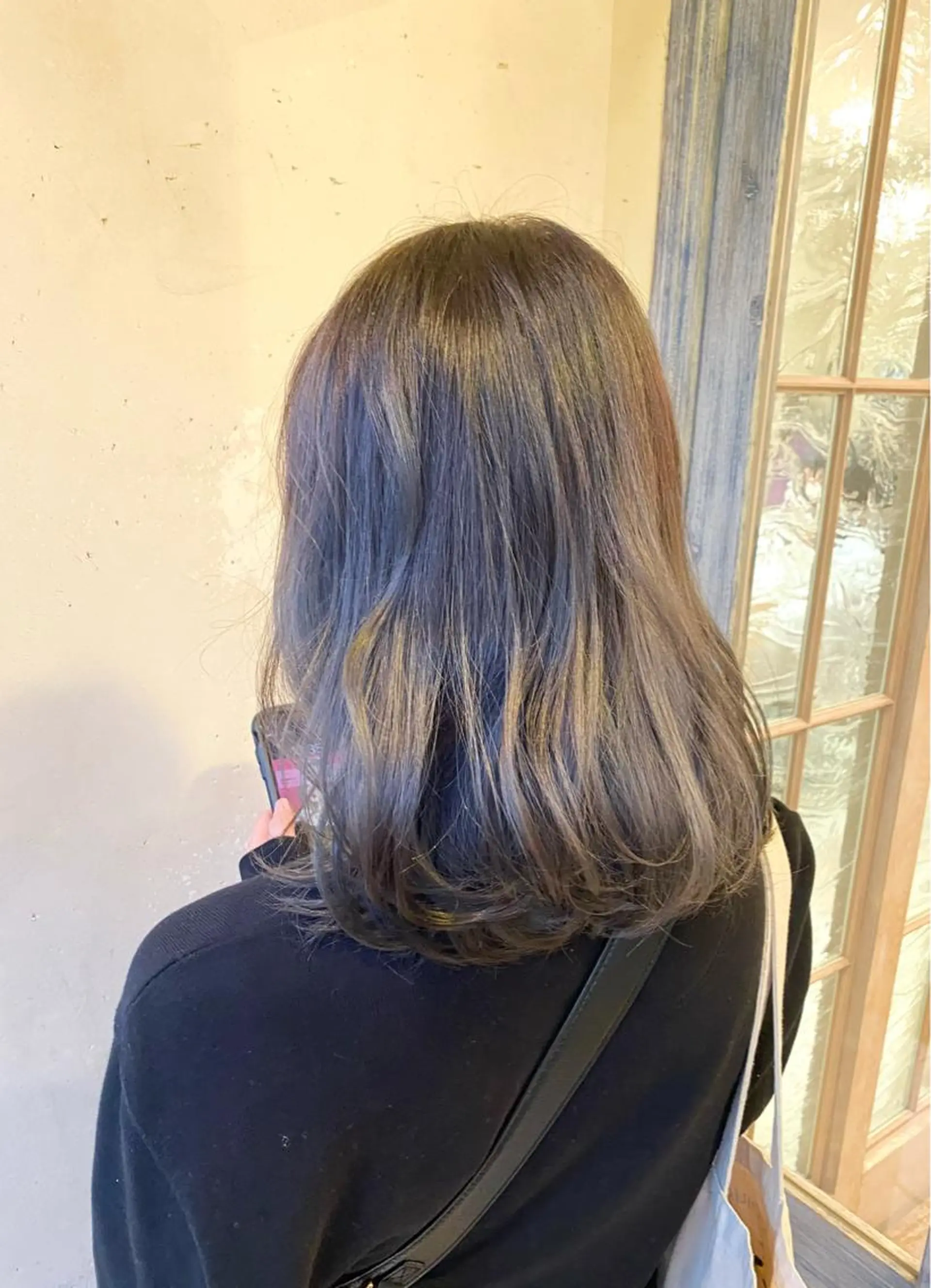 ミディアム カラー ブリーチ グレージュ オレンジ 森 早希絵のヘアスタイル