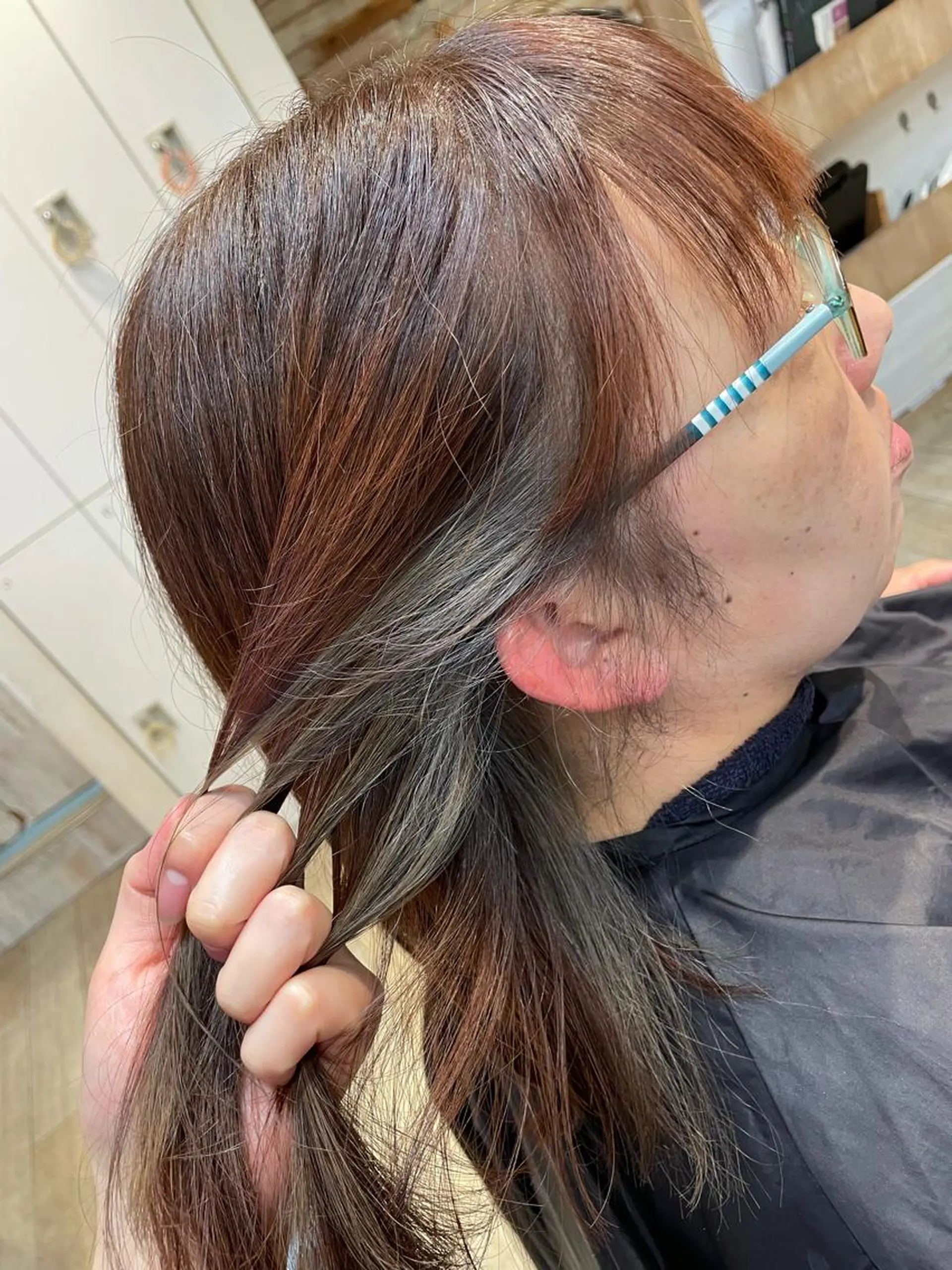 ミディアム カラー シルバー ヘアカラー トリートメント LOG/所属・なりたいを叶えます！ 出口 紗依のヘアスタイル