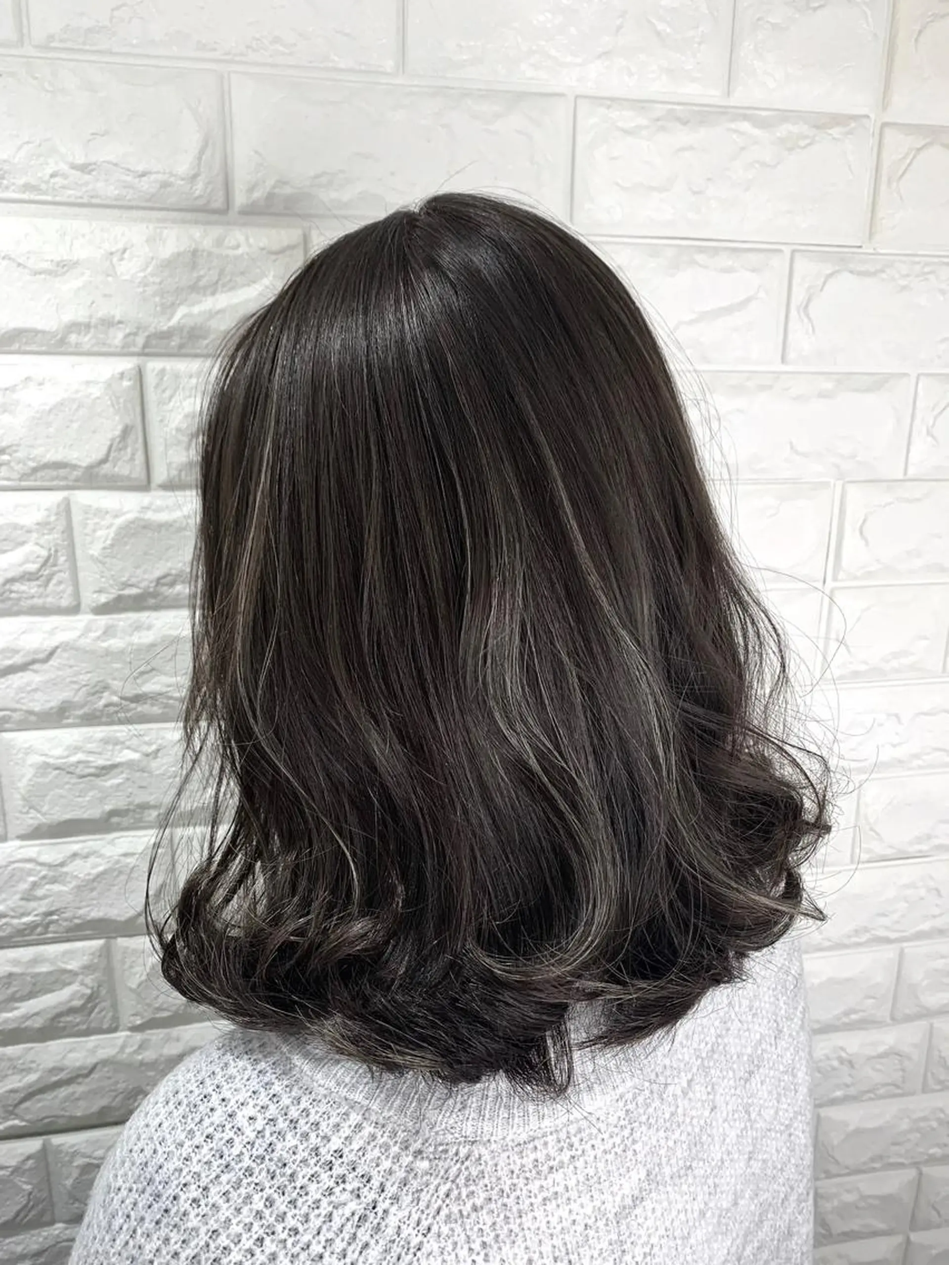 ミディアム カラー 🤍透明感カラー🤍 Moeのヘアスタイル