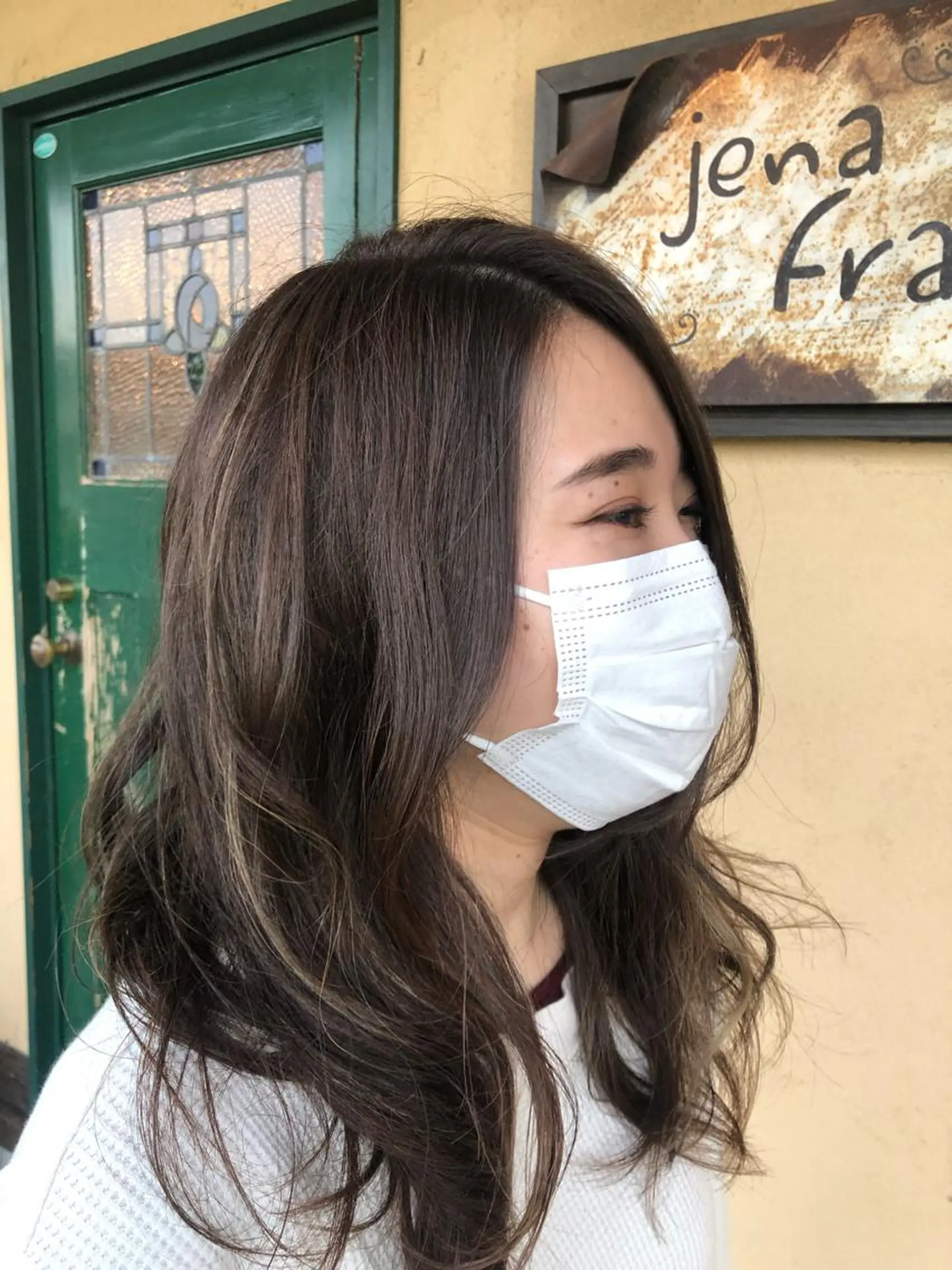 ミディアム カラー ミディアムパーマ アッシュ ハイライトカラー ハイライト 刀根 亮馬のヘアスタイル