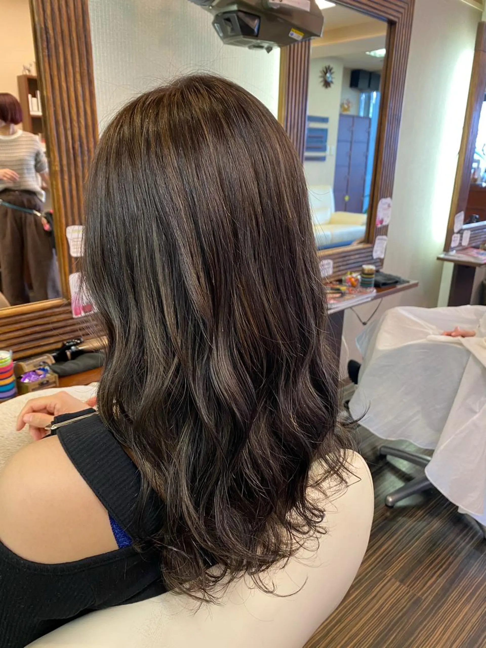 ロング カラー ヘアアレンジ ヘアカラー トリートメント 加藤 瑠美のヘアスタイル