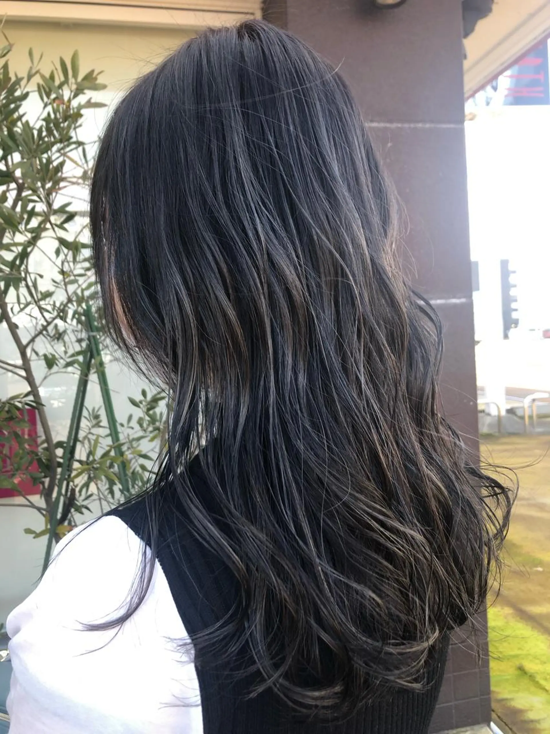 ミディアム EARTH長岡 🌼渡辺まい🌼のヘアスタイル