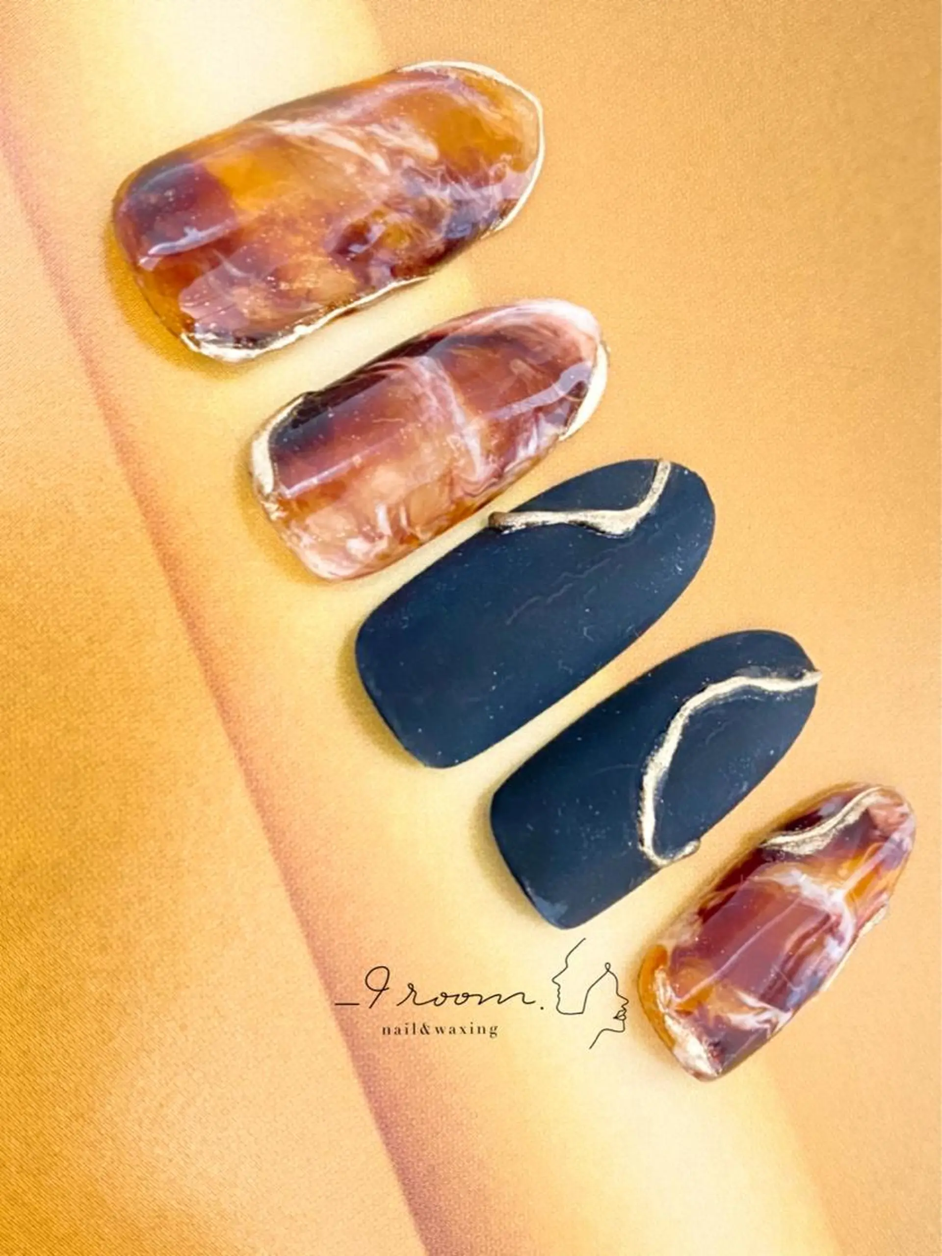 ネイル _9 room. Yoshimiのネイルデザイン