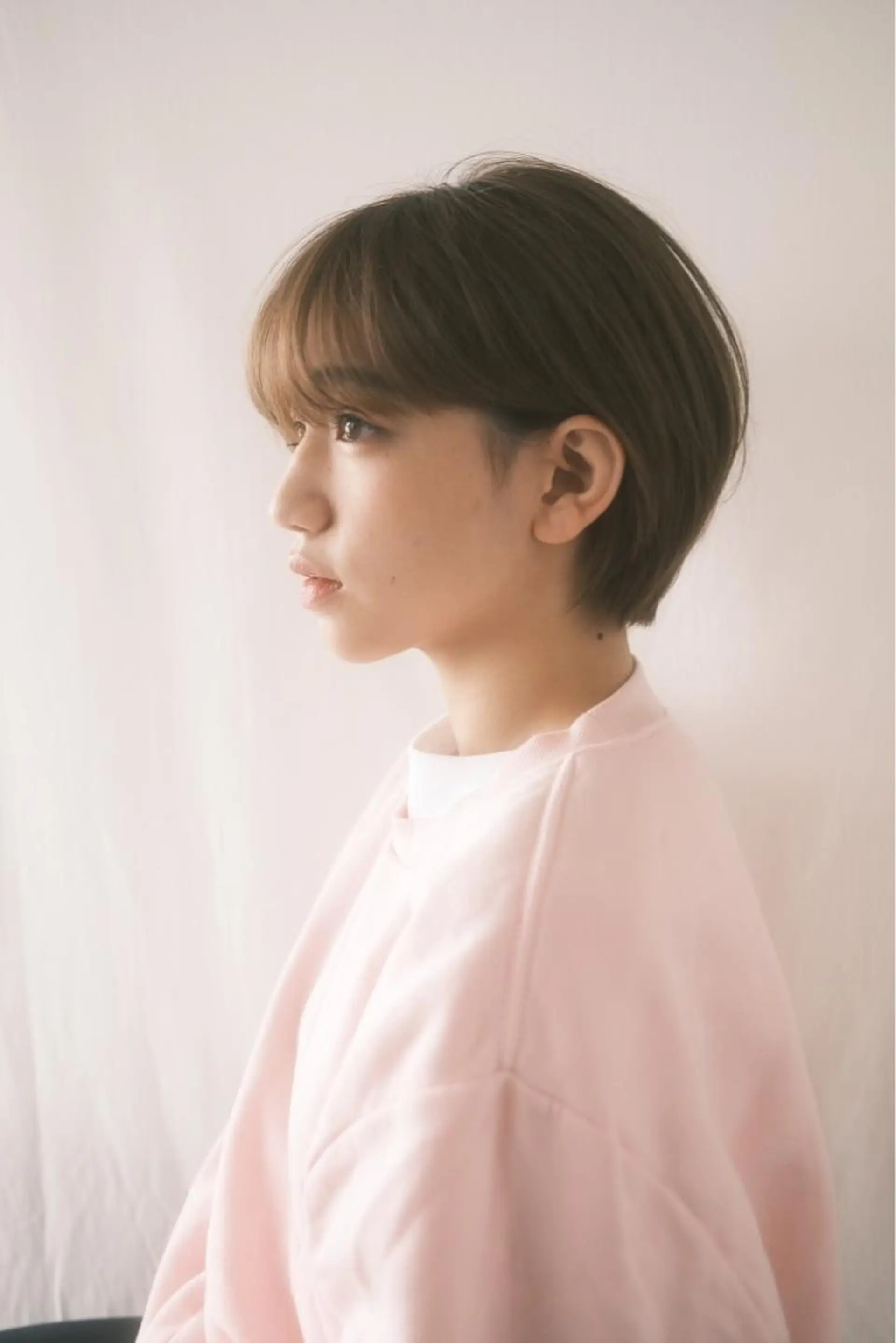 ショート カラー 切りっぱなしボブ ショートボブ ハンサムショート 丸みショート イヤリングカラー カット ヘアカラー トリートメント ショートボブ縮毛矯正 髪質改善のプロ山道潤のヘアスタイル