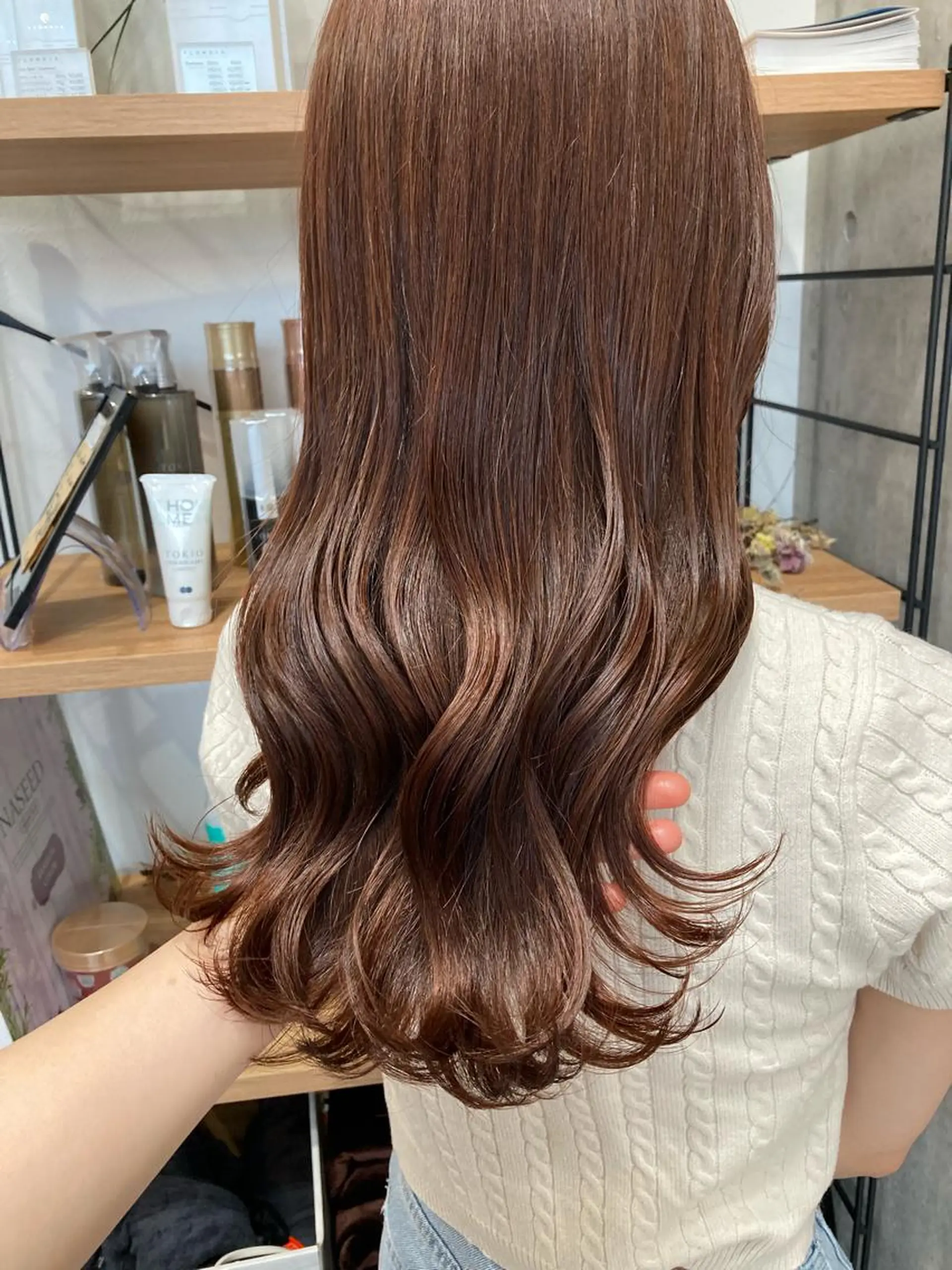 セミロング ヘアカラー トリートメント ✨色持ちの良い艶 カラー✨蟹江真世のヘアスタイル