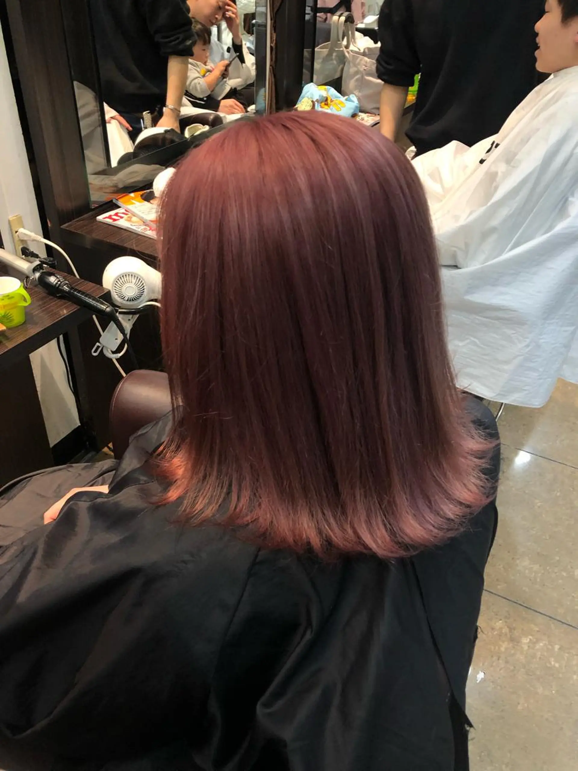 ミディアム カラー ブリーチ ピンクカラー hina☺︎ 髪質改善/ストレートのヘアスタイル