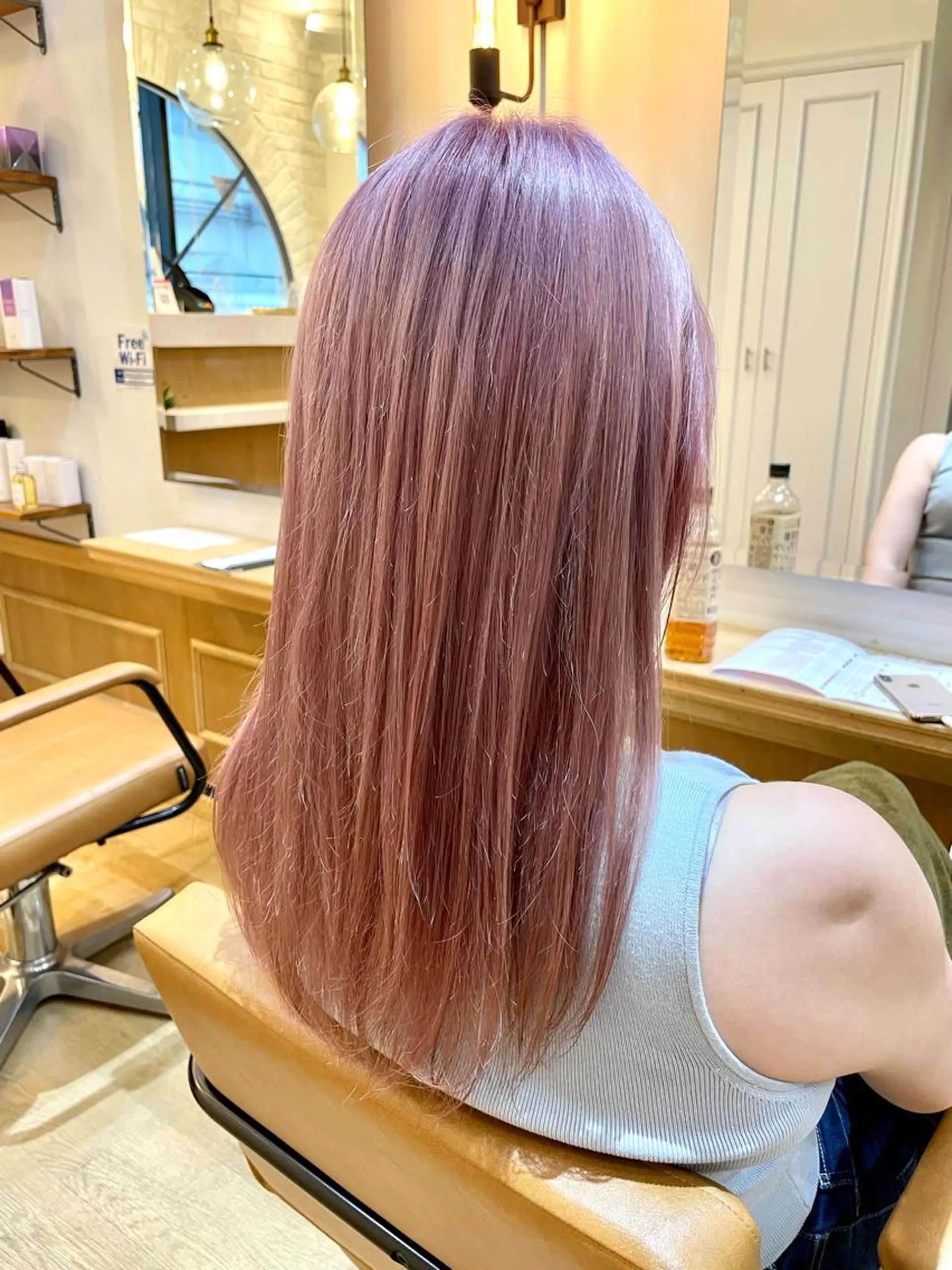 セミロング カラー ピンクカラー ✨シルクストレート✨ 美髪髪質改善Yukiのヘアスタイル