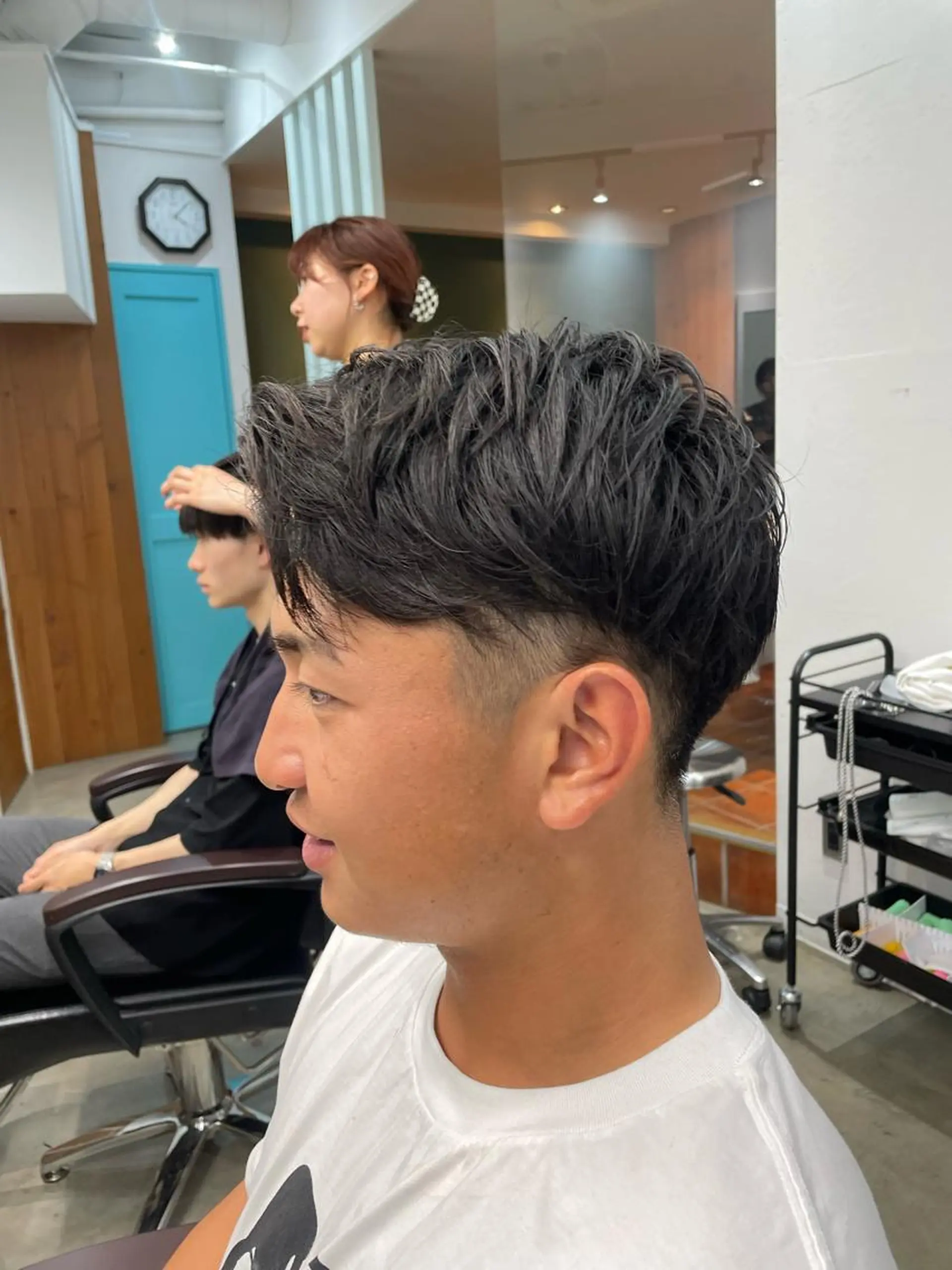 メンズ RIN/韓国ヘア レイヤーカットのヘアスタイル