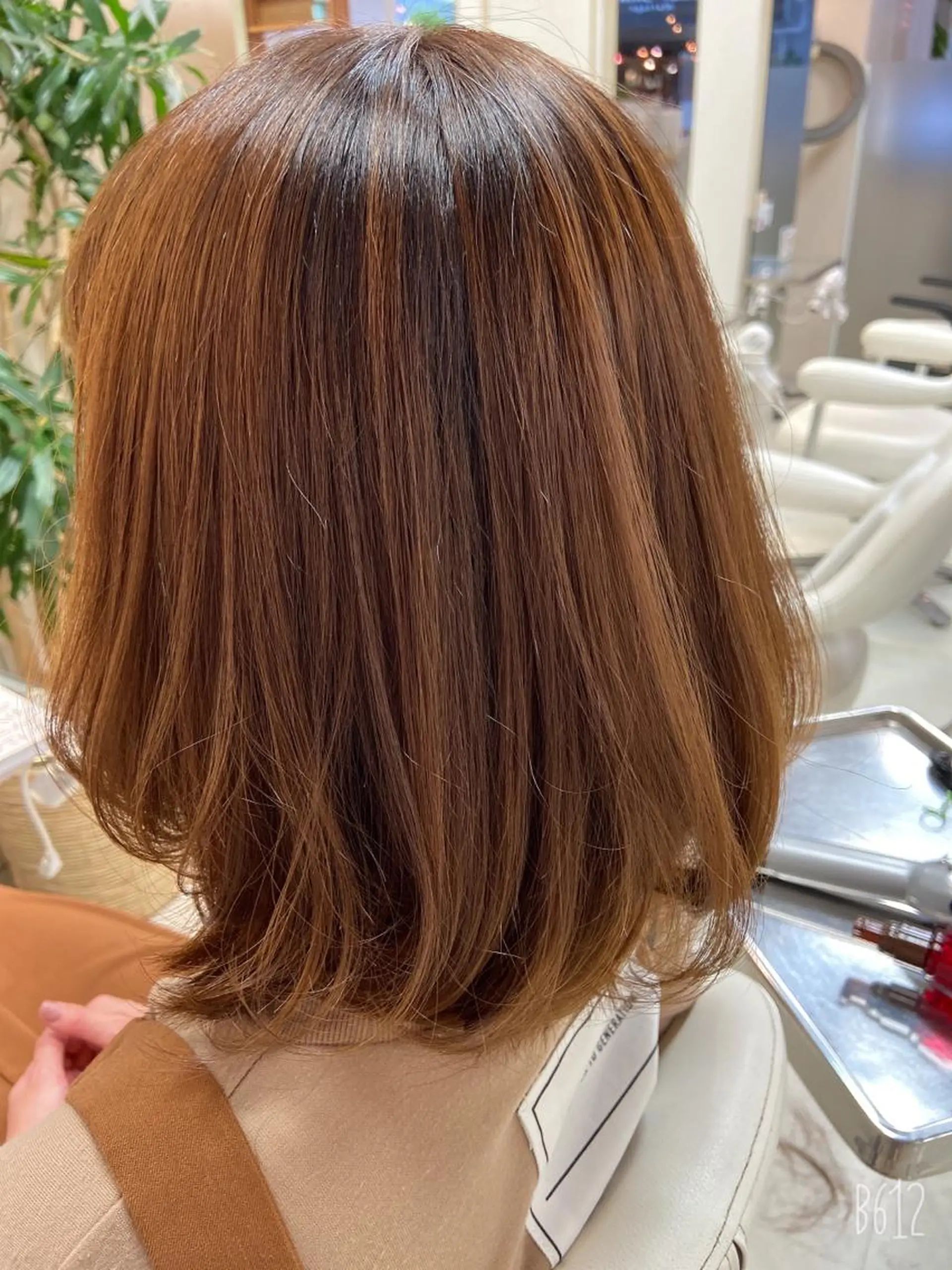 ミディアム 顔周りカット カット トリートメント 菊地 美憂のヘアスタイル