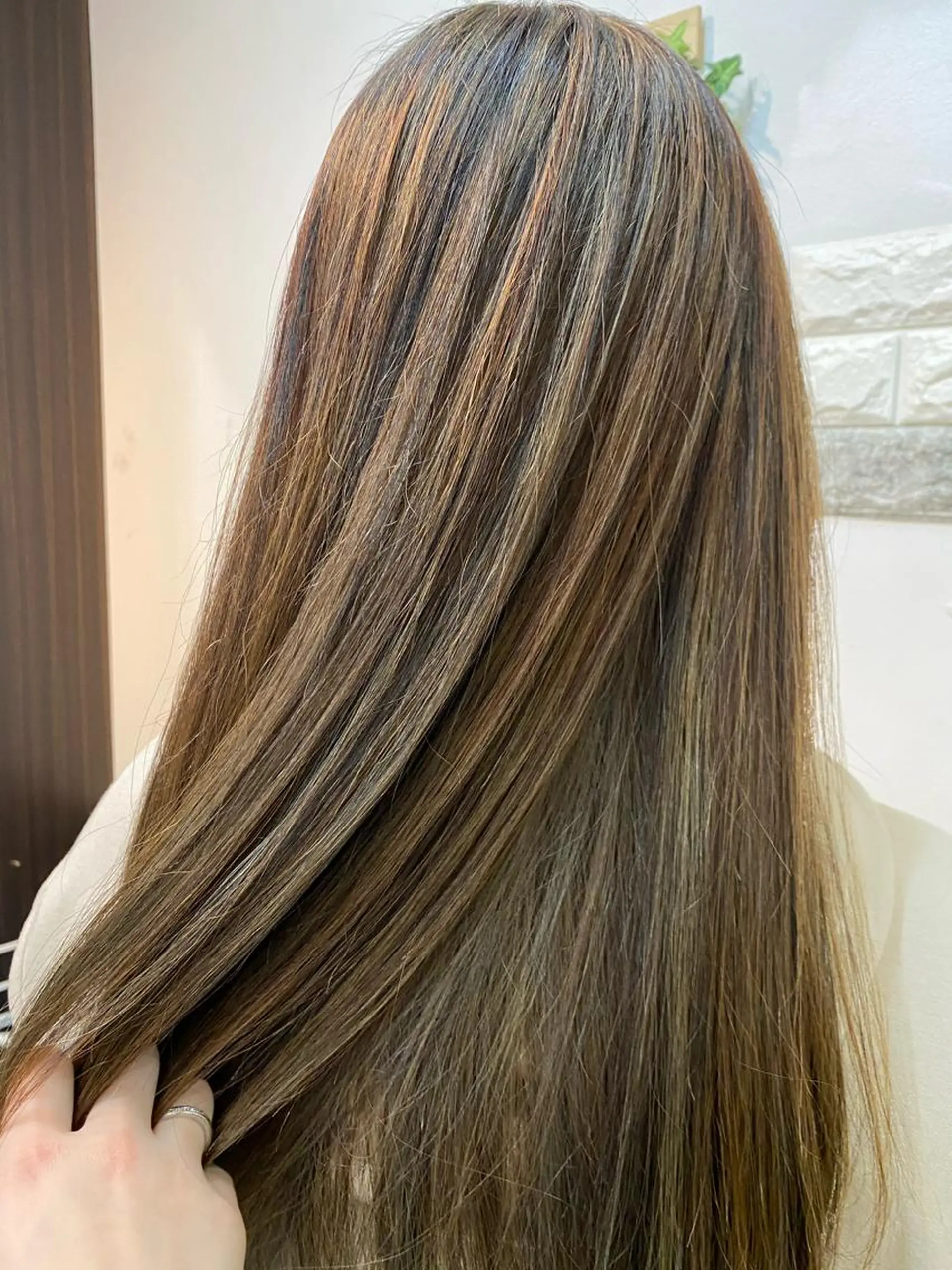 ロング カラー ハイライトカラー ハイライト ショートボブ✨️ 池田芽生のヘアスタイル