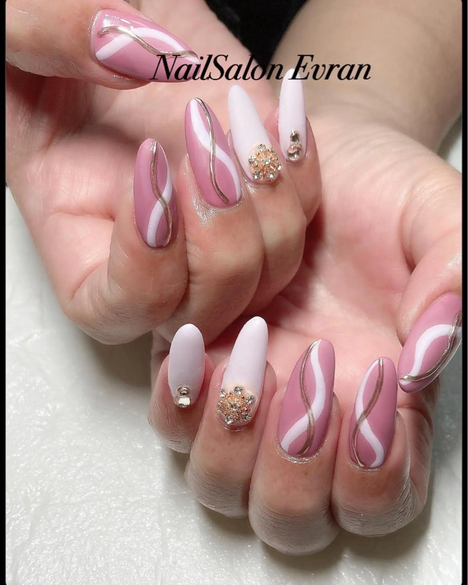 ネイル ハンドネイル Nail salon Evranのネイルデザイン