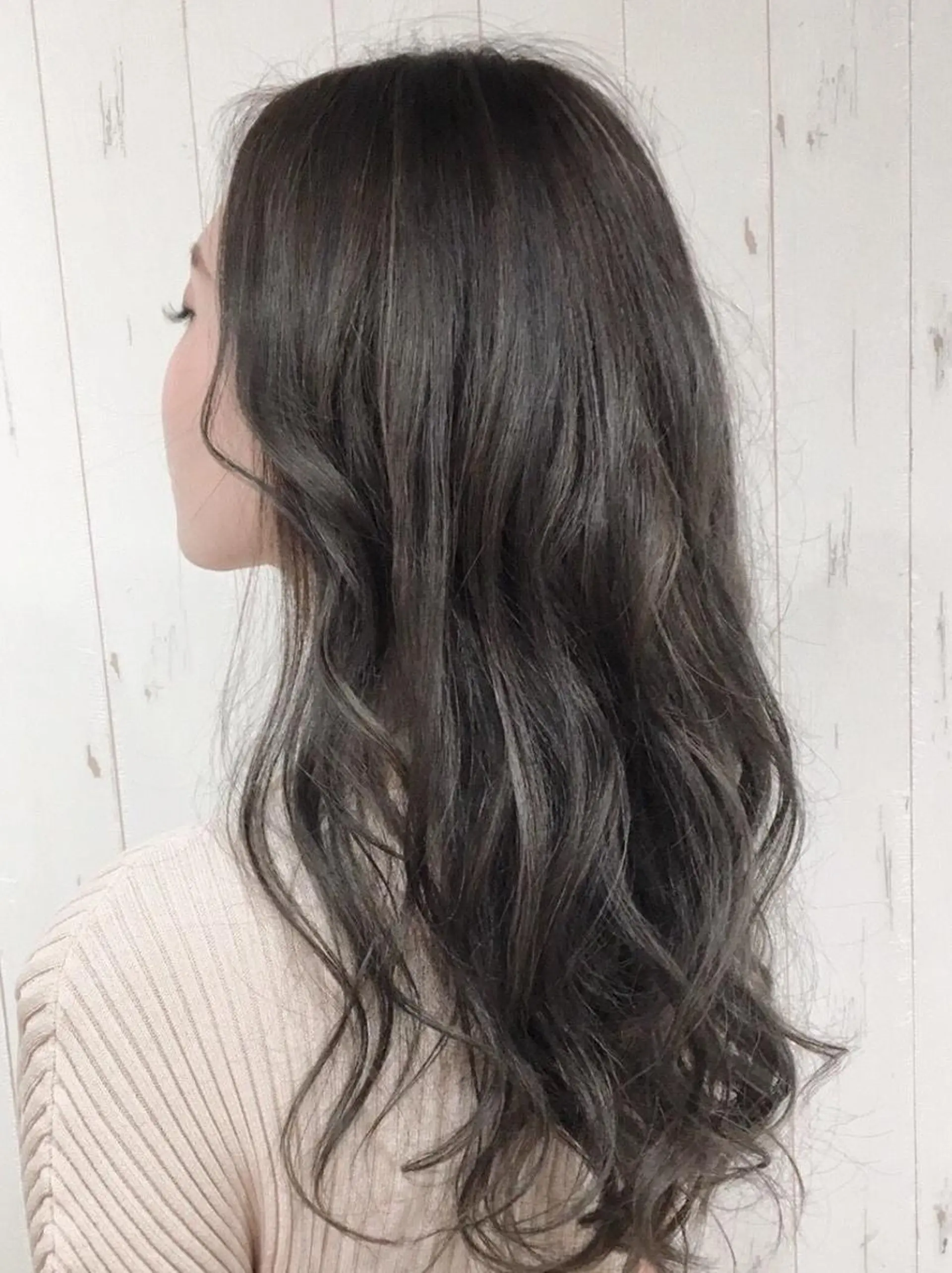 ロング カラー パーマ ヘアアレンジ Device ディバイスのヘアスタイル