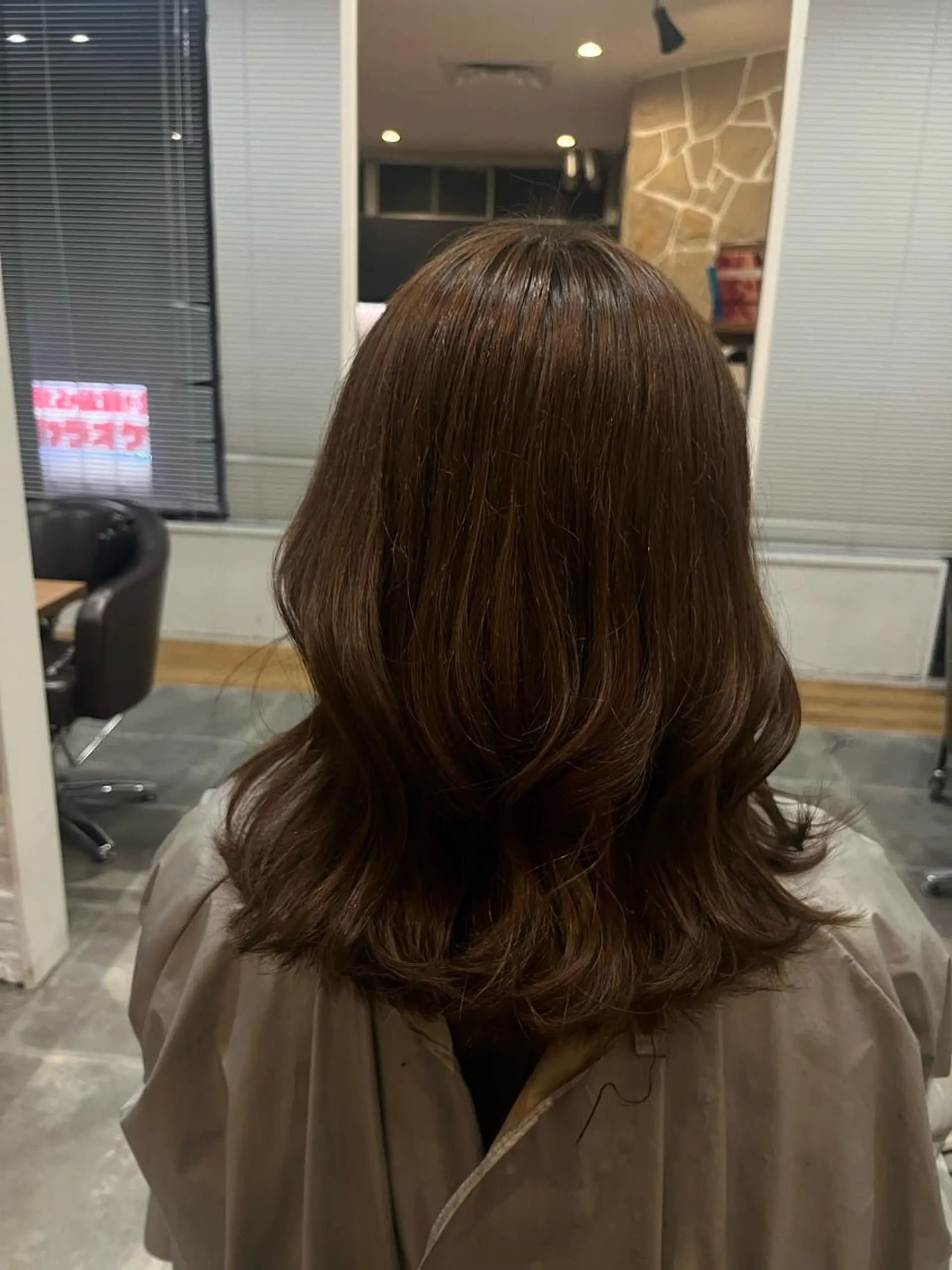 カラー 藤原 智恵のヘアスタイル