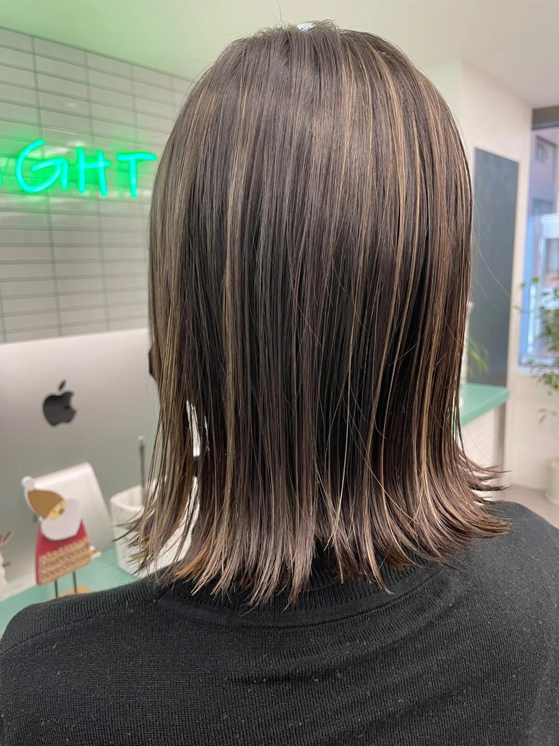 ミディアム カラー ハイライトカラー ハイライト カット ヘアカラー トリートメント 💚透明感カラー💚 ♻️本間♻️のヘアスタイル