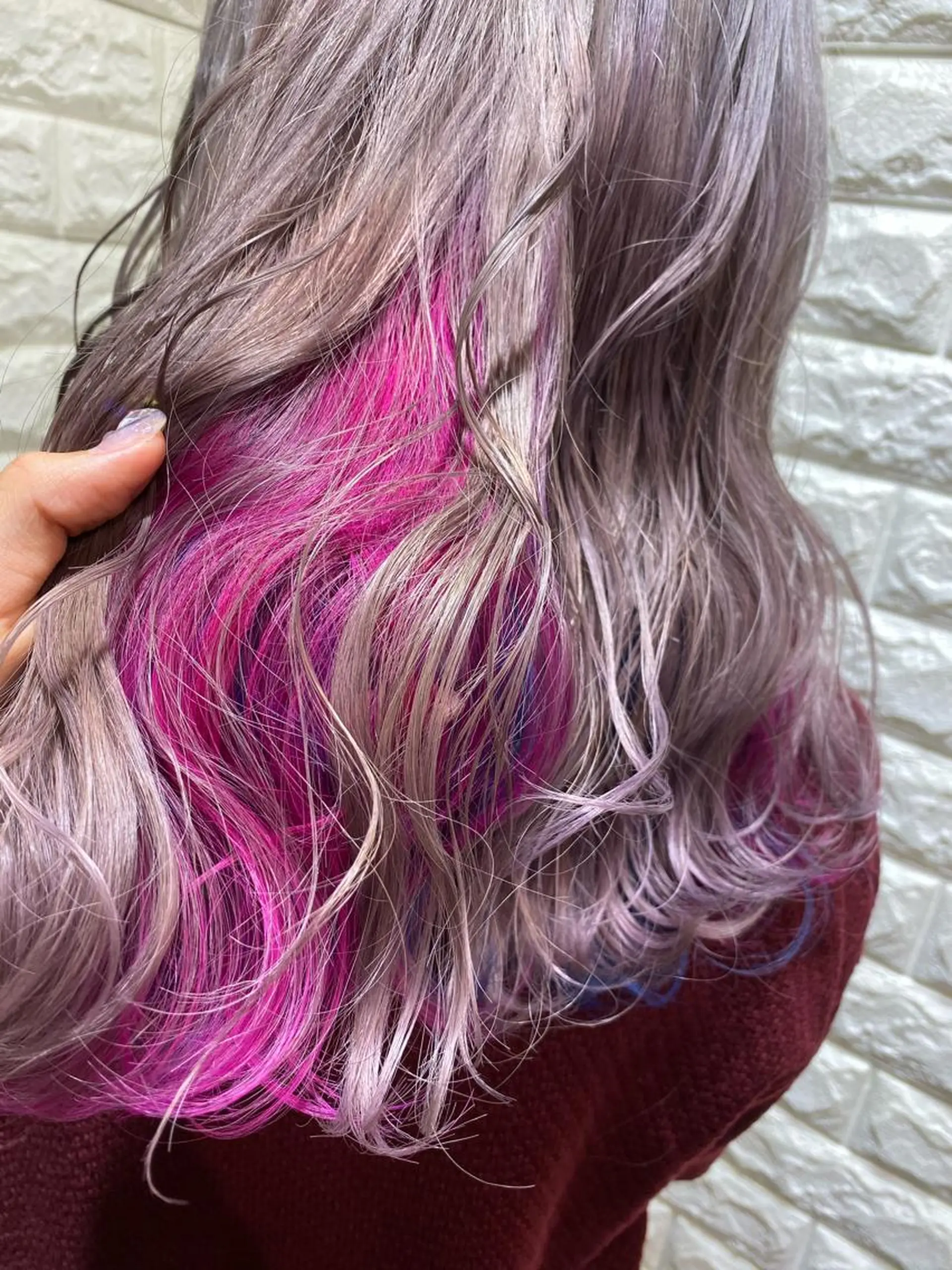 ロング カラー IwAsh大和駅前店所属・IwAsh大和駅前店 河野亜里香のヘアスタイル