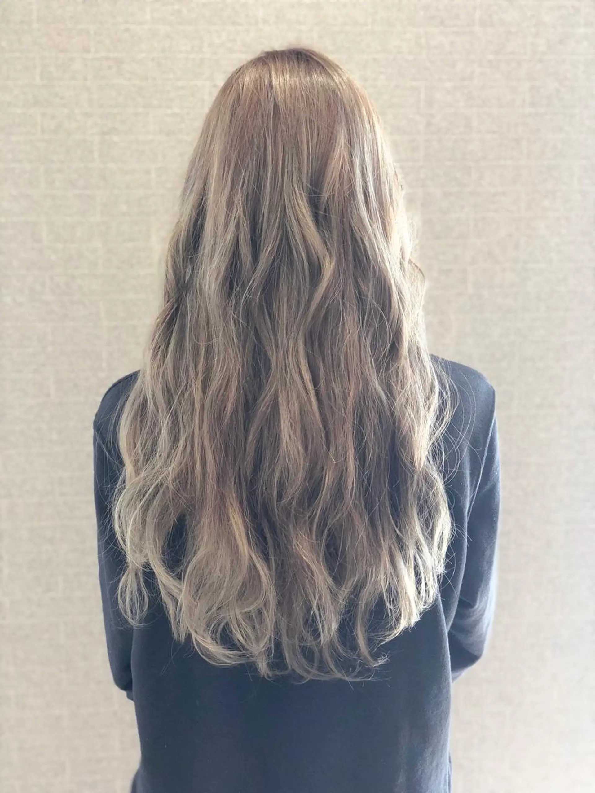 ロング カラー アッシュ 透明感カラー ハイライトカラー ハイライト アンドウ ユウ/ レイヤーカット/韓国のヘアスタイル