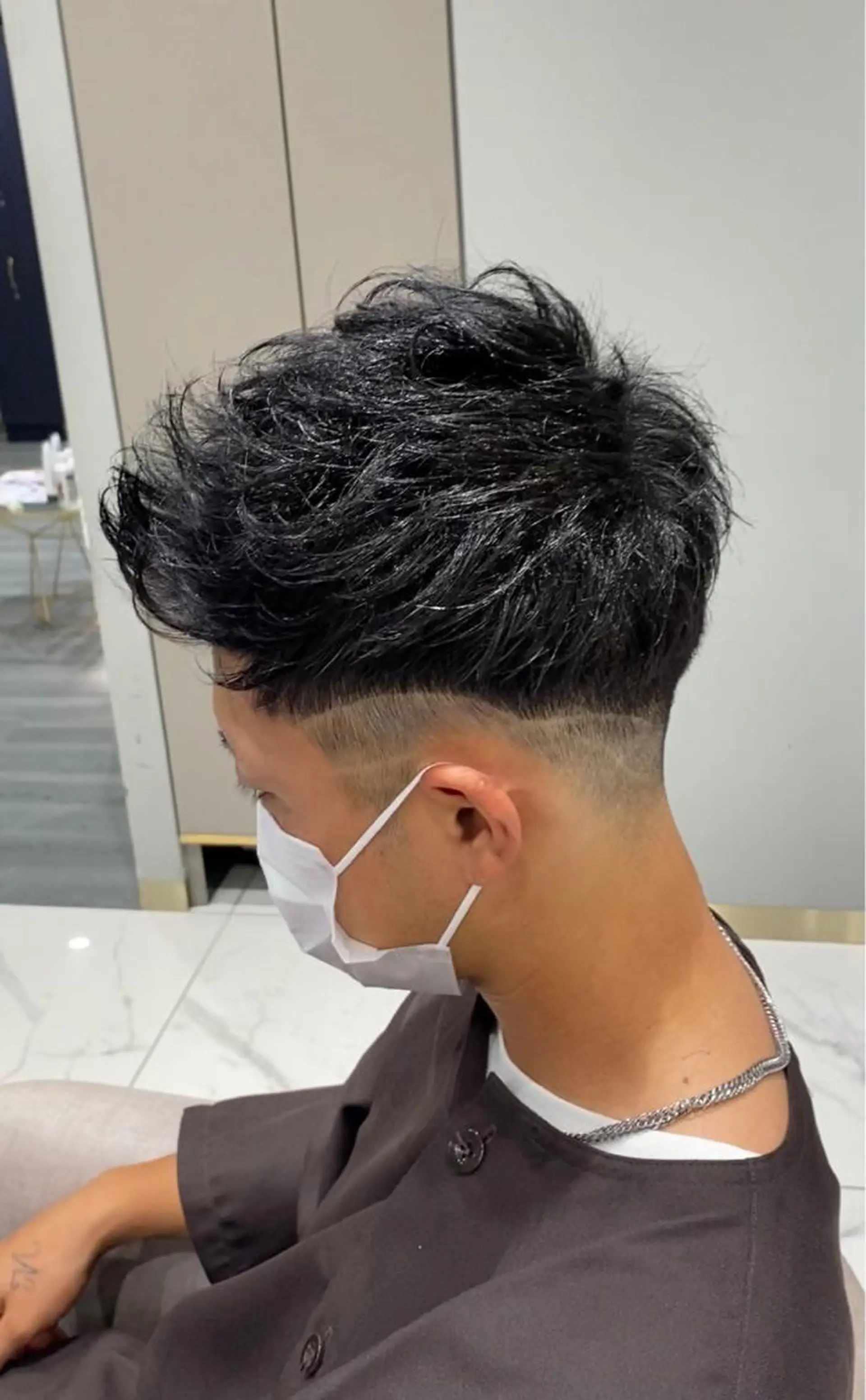 ショート メンズ フェードカット 磯田 冬弥のヘアスタイル