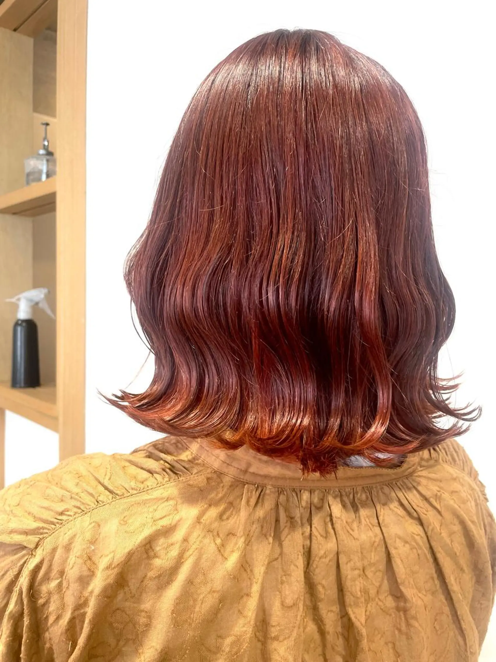 ミディアム カラー ブリーチ レッドカラー カット ヘアカラー トリートメント Feria所属・カウンセリング重視 🌿‬Tsuyukiのヘアスタイル