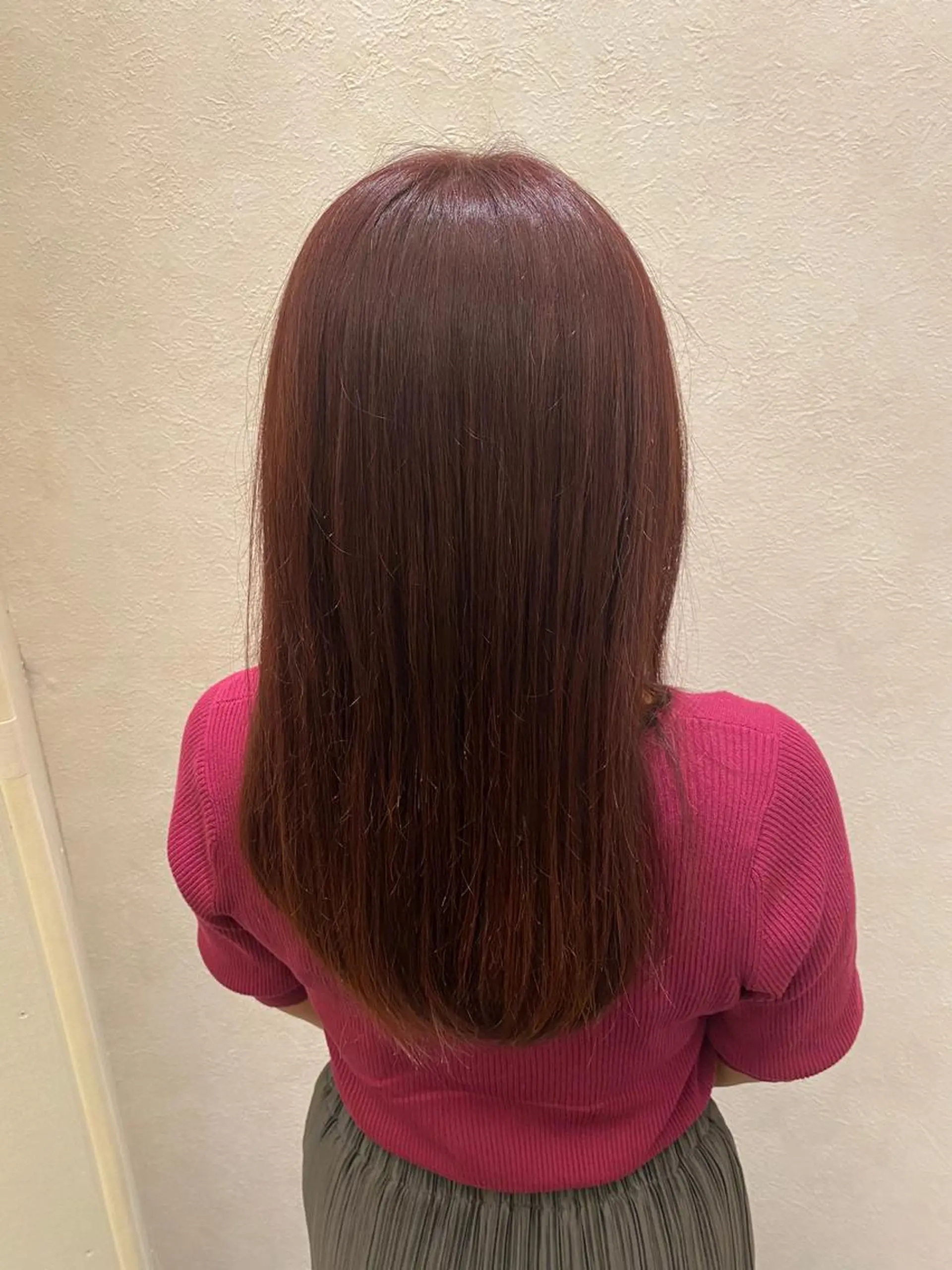 カラー ブラウンカラー ピンクカラー iris所属・漆崎 相美のヘアスタイル