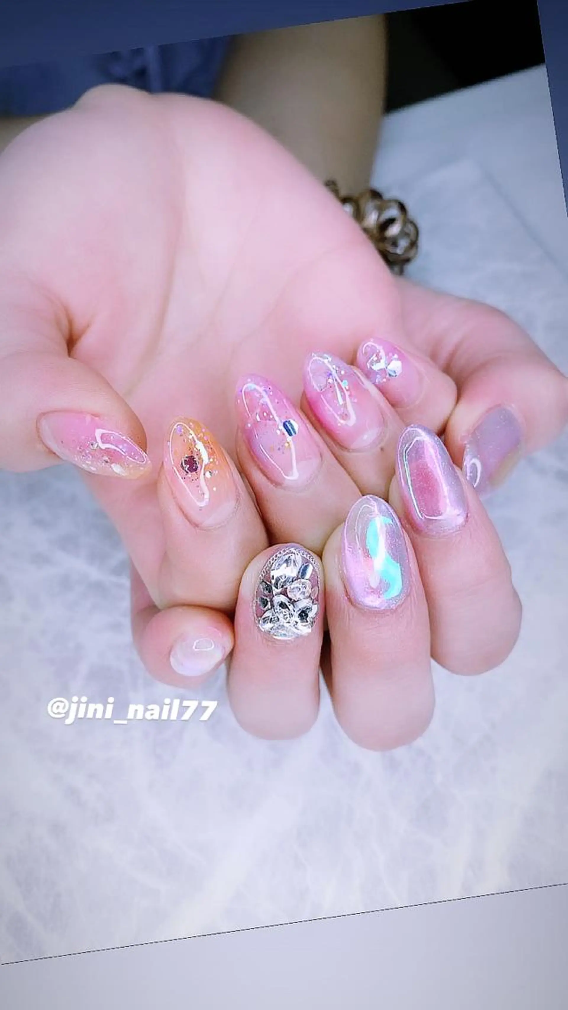 ネイル JINI NAIL所属・ジニ ネイルのネイルデザイン