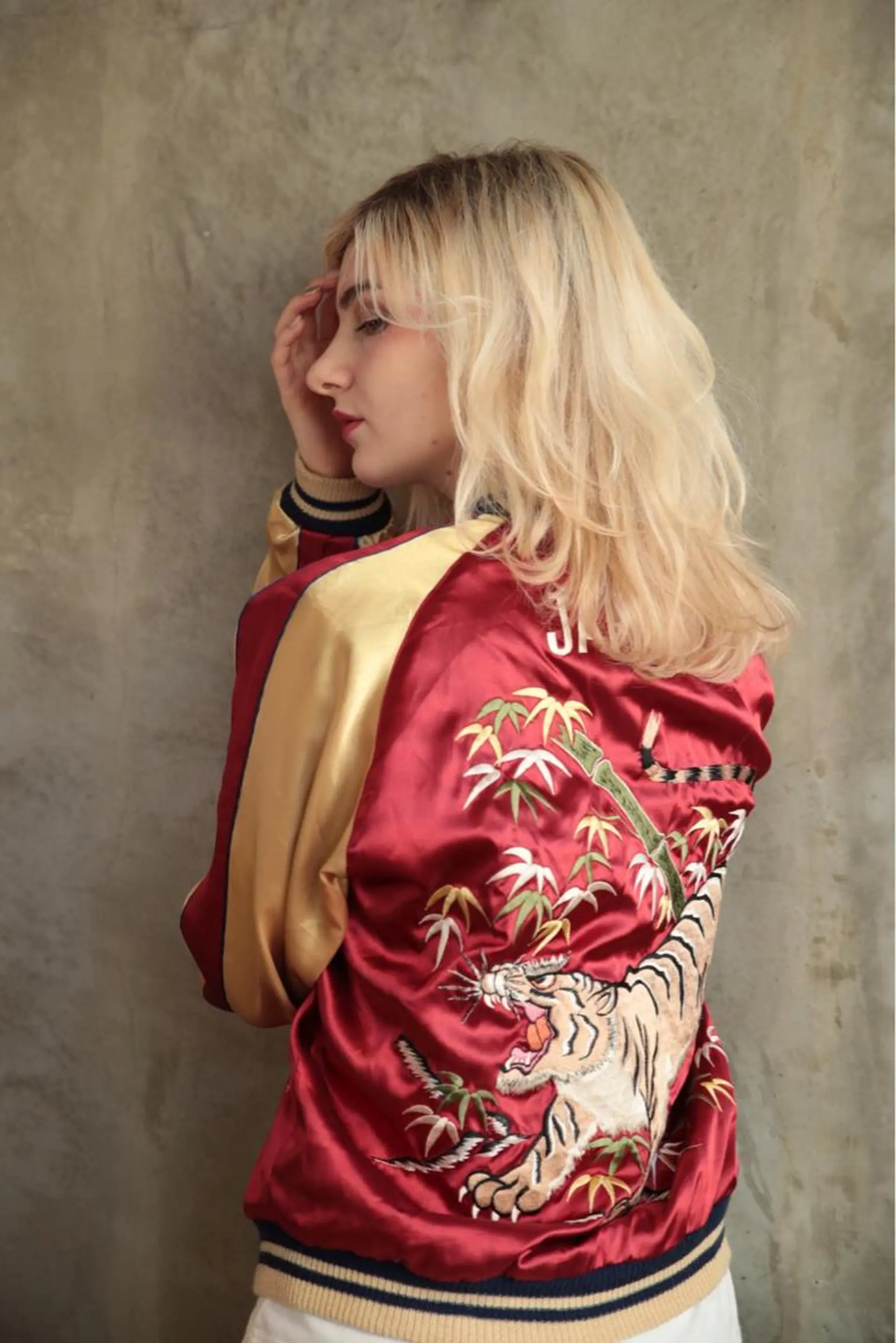 セミロング カラー REM   上大岡所属・サトウ .のヘアスタイル