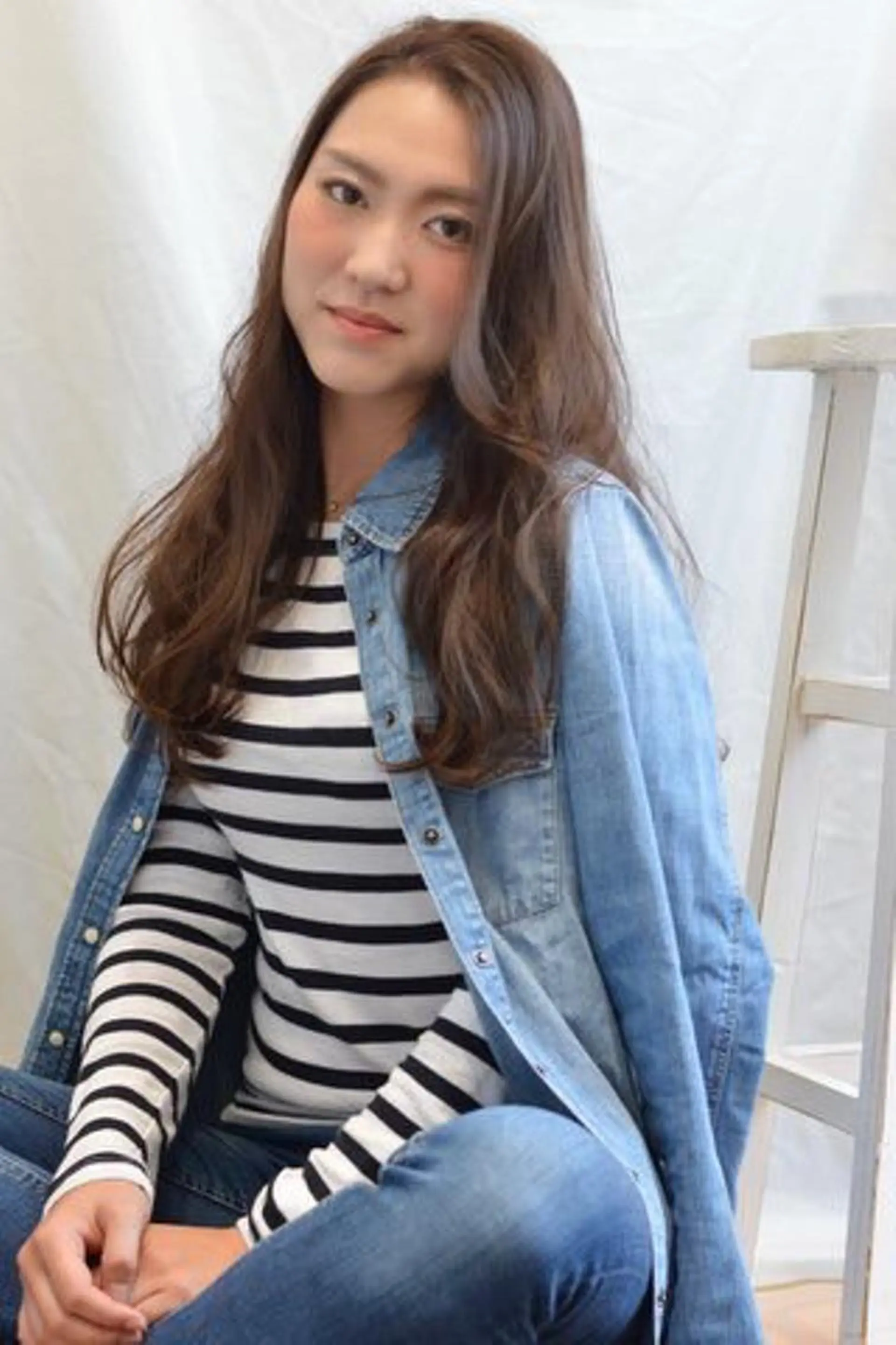 ロング 岸川 恭子のヘアスタイル