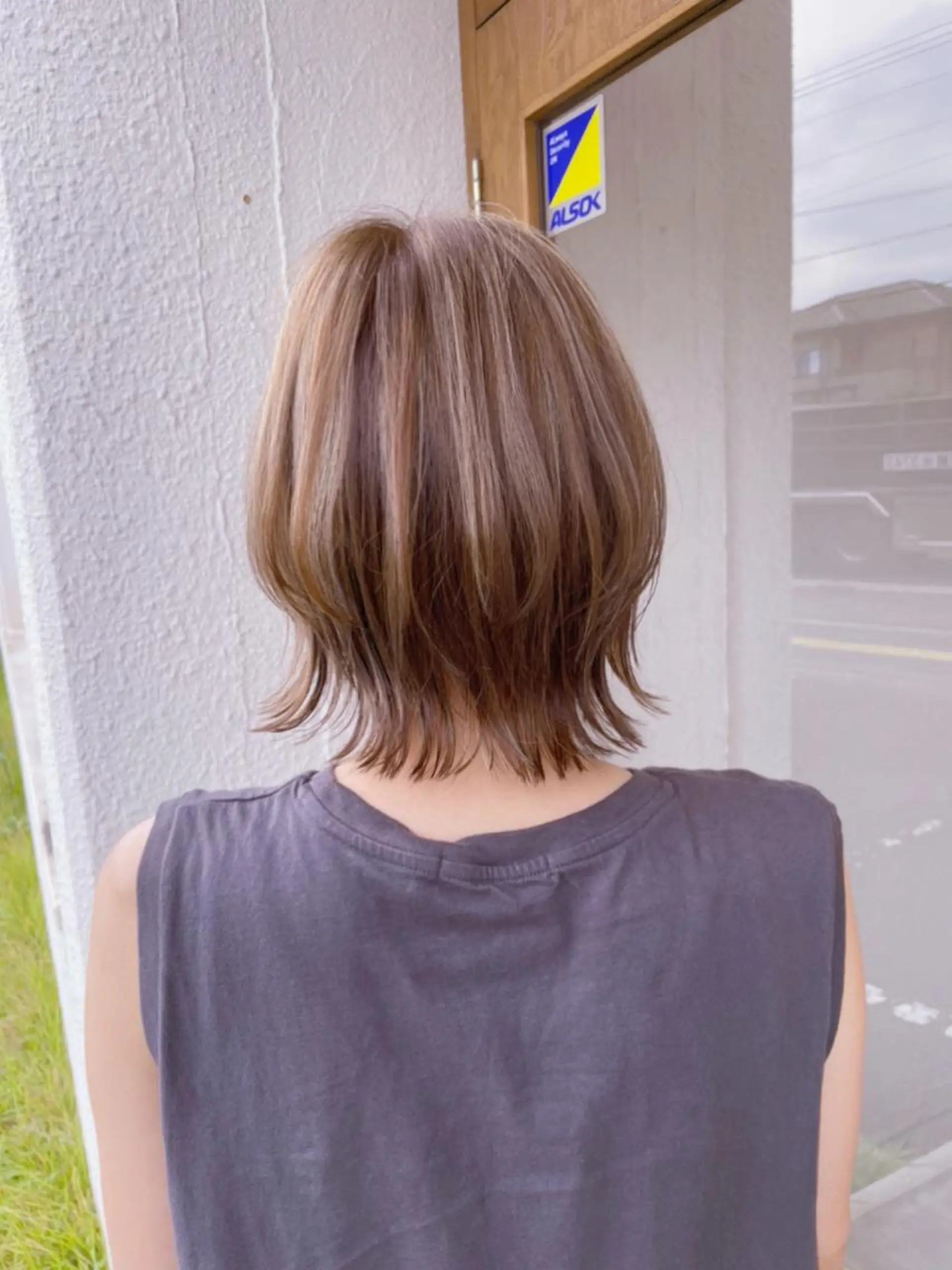 ショート カラー ハイライトカラー 3Dハイライト ボブ くびれヘア ハイライト カット ヘアカラー トリートメント エターナル所属・髪質改善特化 谷口祐綺のヘアスタイル